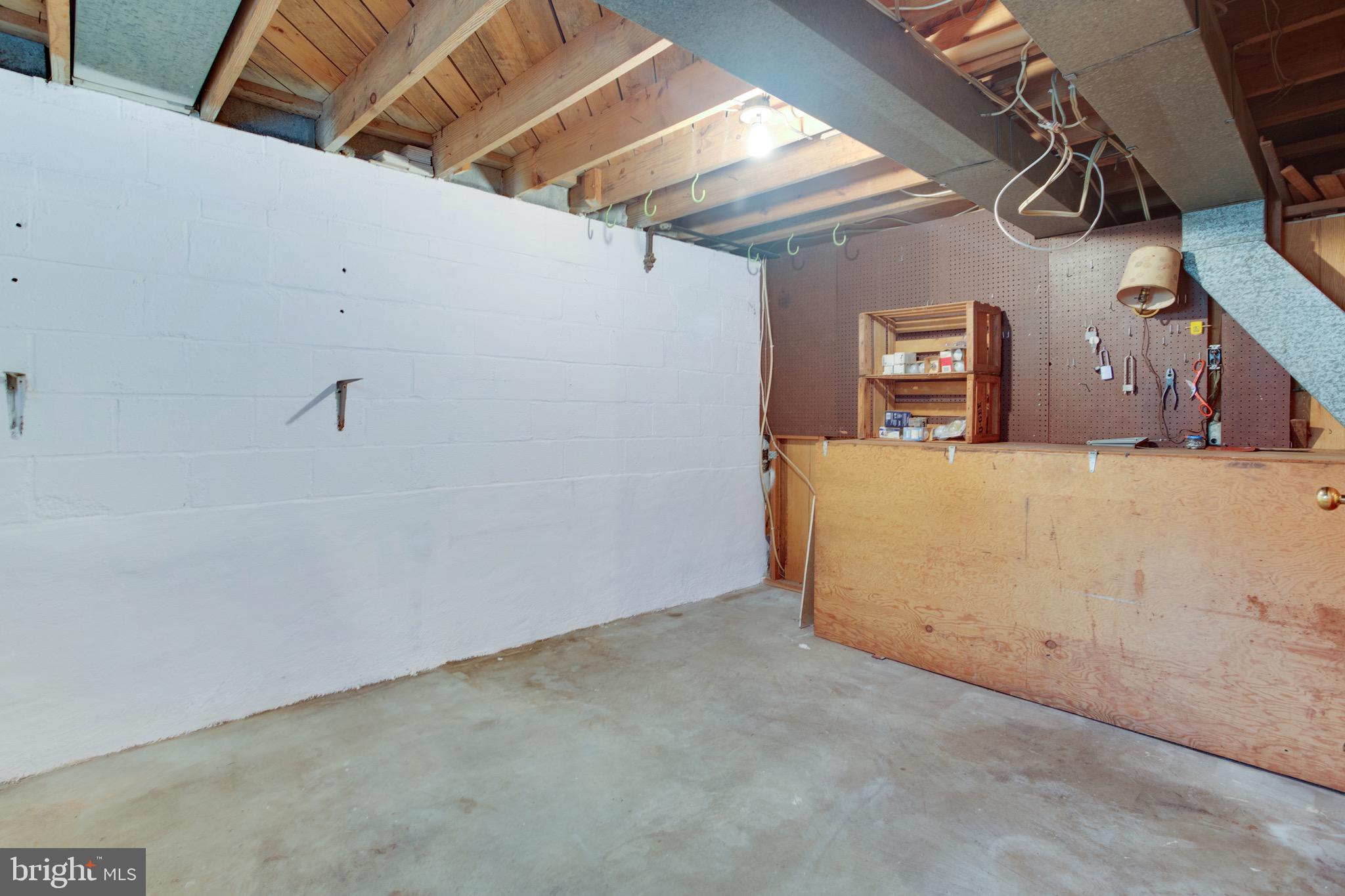 NEW CARROLLTON - Residential