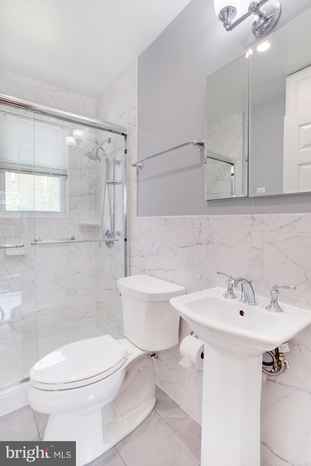 NEW CARROLLTON - Residential