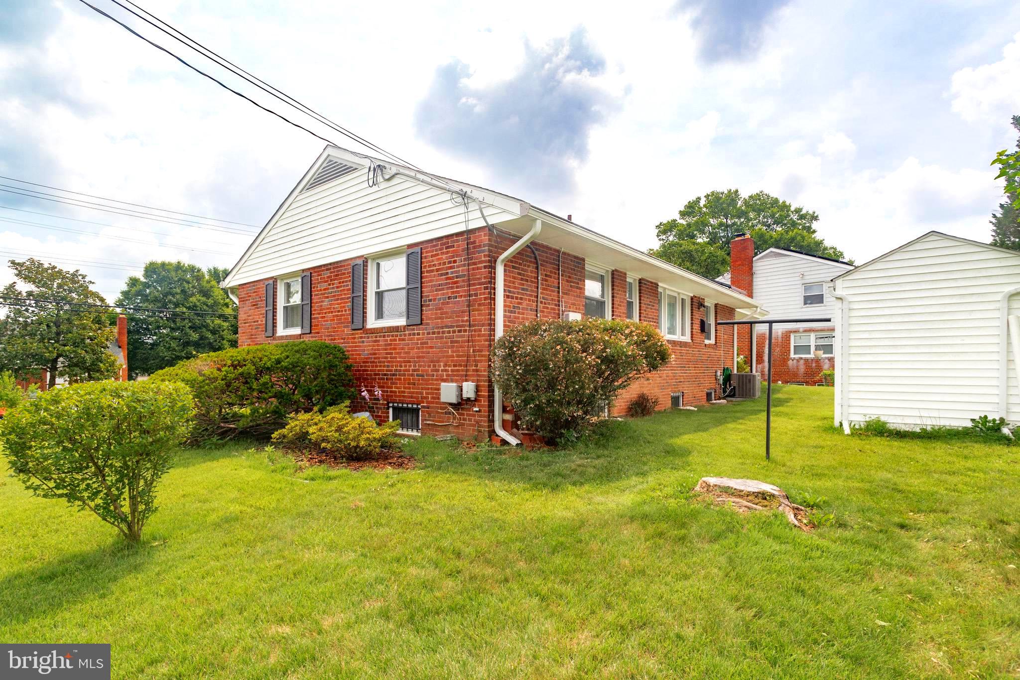 NEW CARROLLTON - Residential