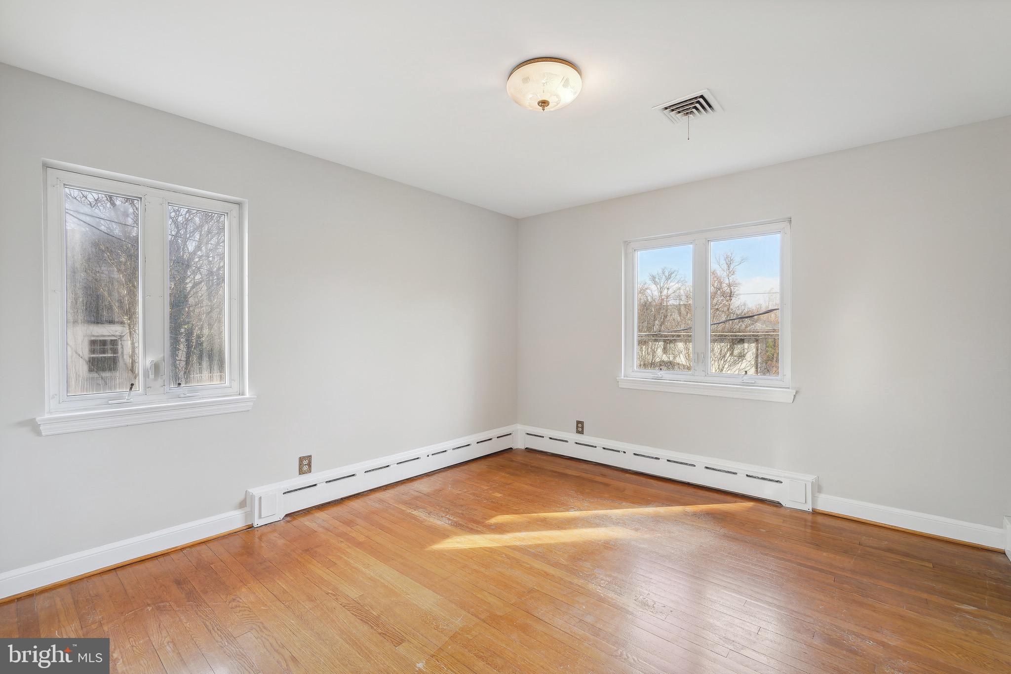 SHIRLEY WOODS - Residential