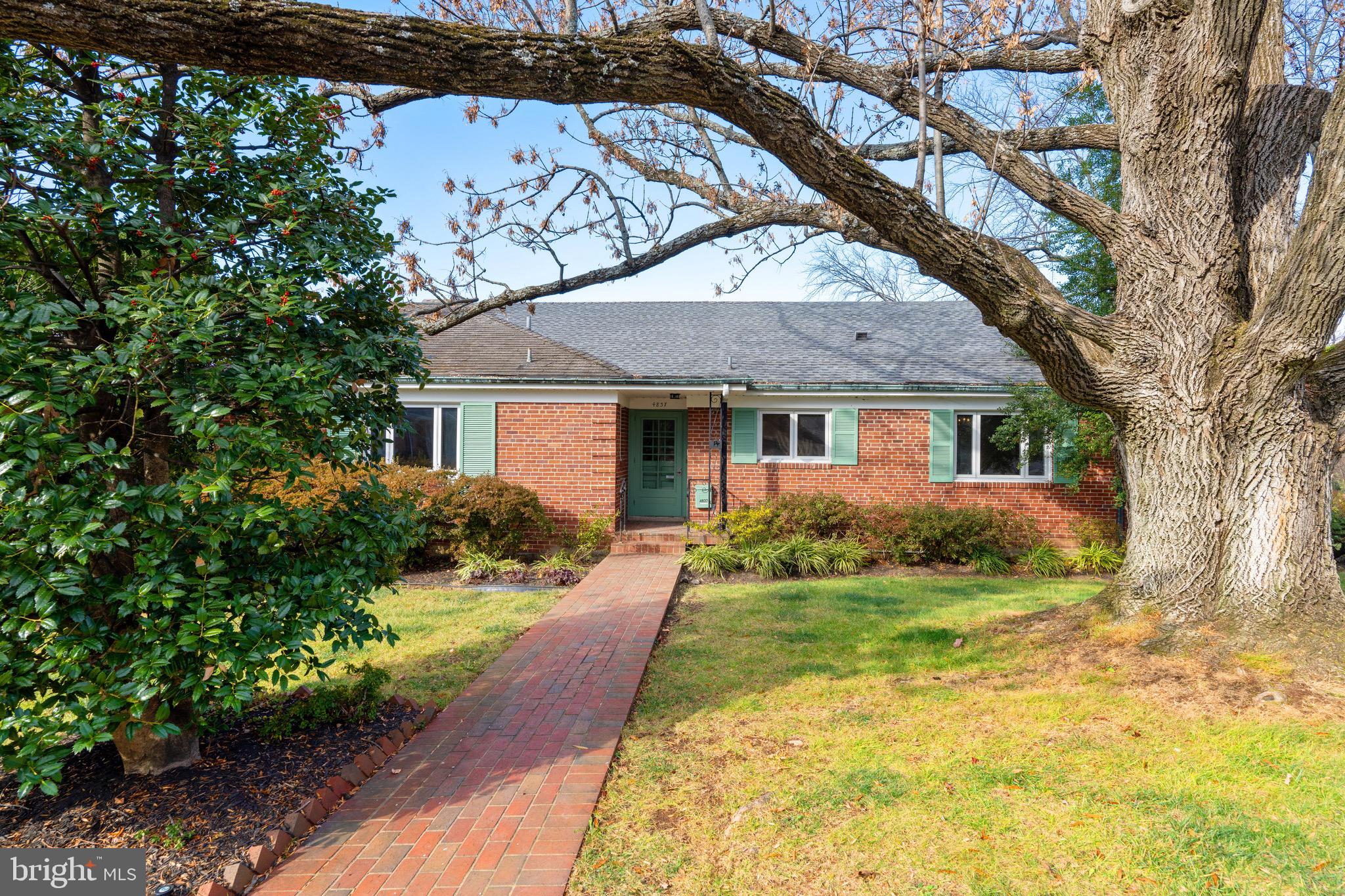 SHIRLEY WOODS - Residential