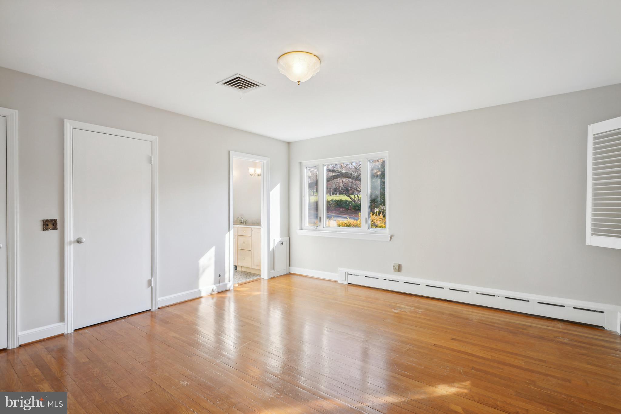 SHIRLEY WOODS - Residential