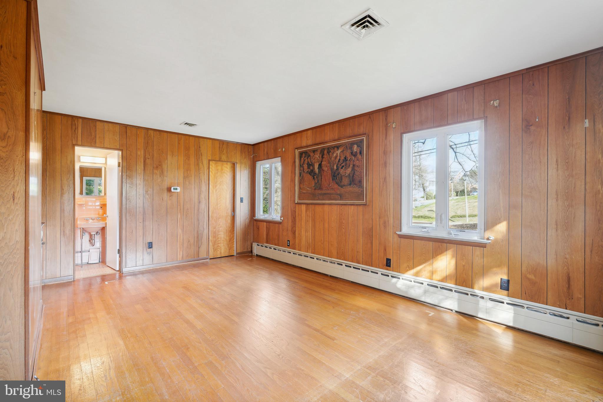 SHIRLEY WOODS - Residential