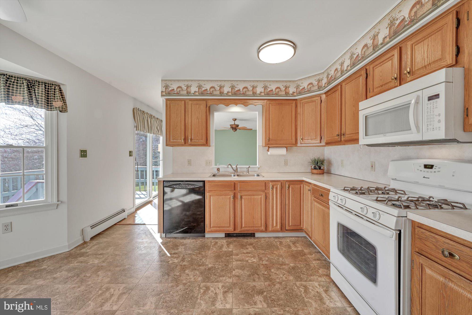 WOODS EDGE - Residential