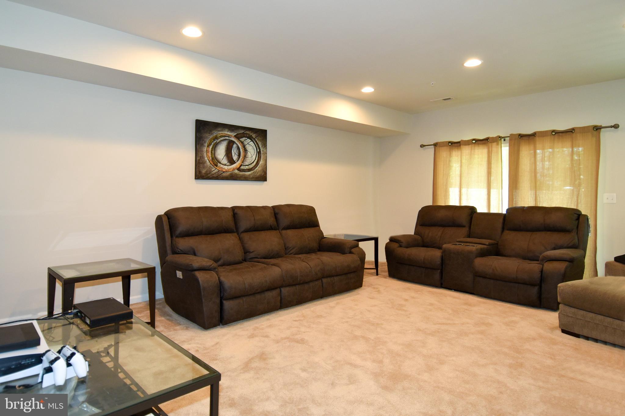 POND VIEW - Residential