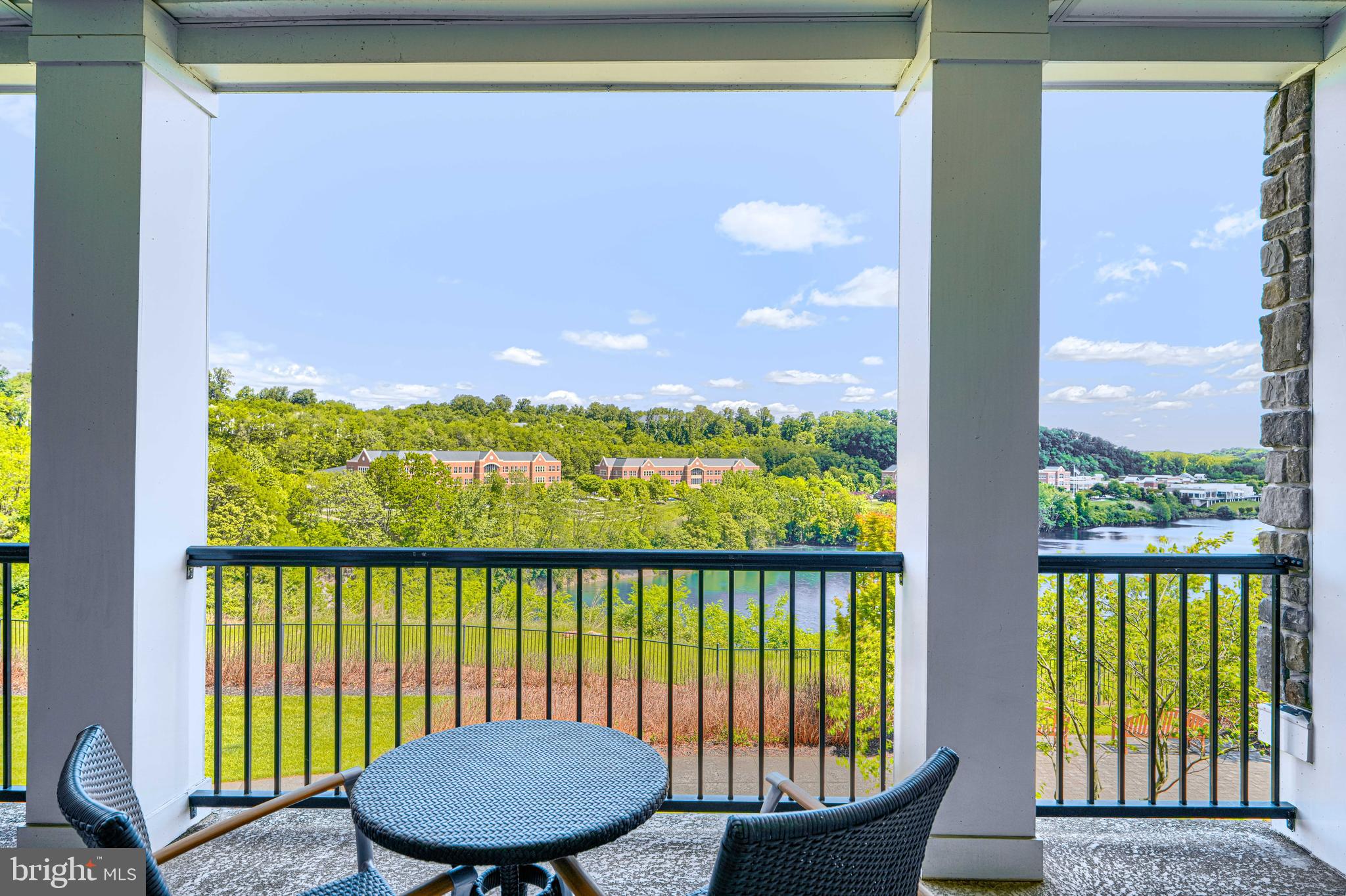THE BLUFFS AT QUARRY LAKE - Residential