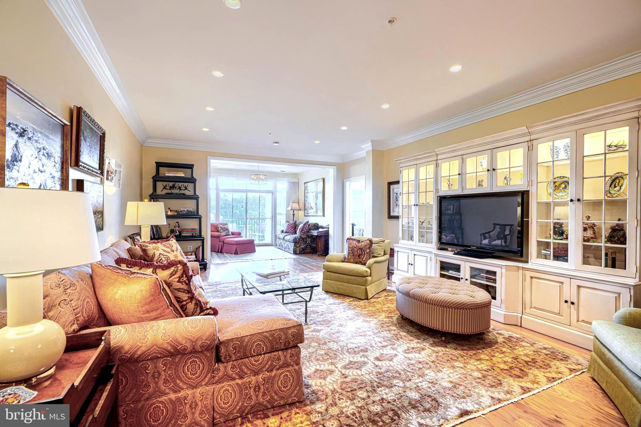 THE BLUFFS AT QUARRY LAKE - Residential