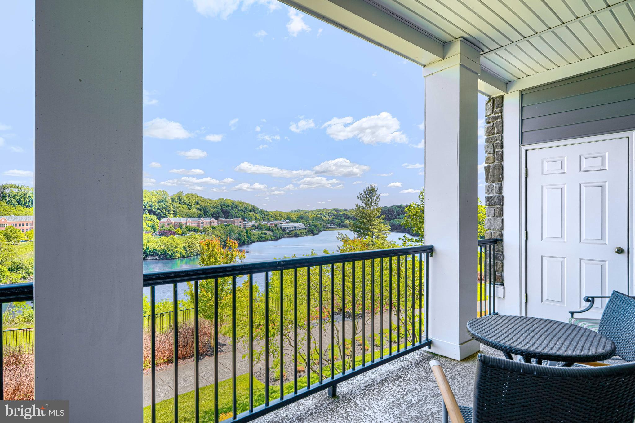 THE BLUFFS AT QUARRY LAKE - Residential