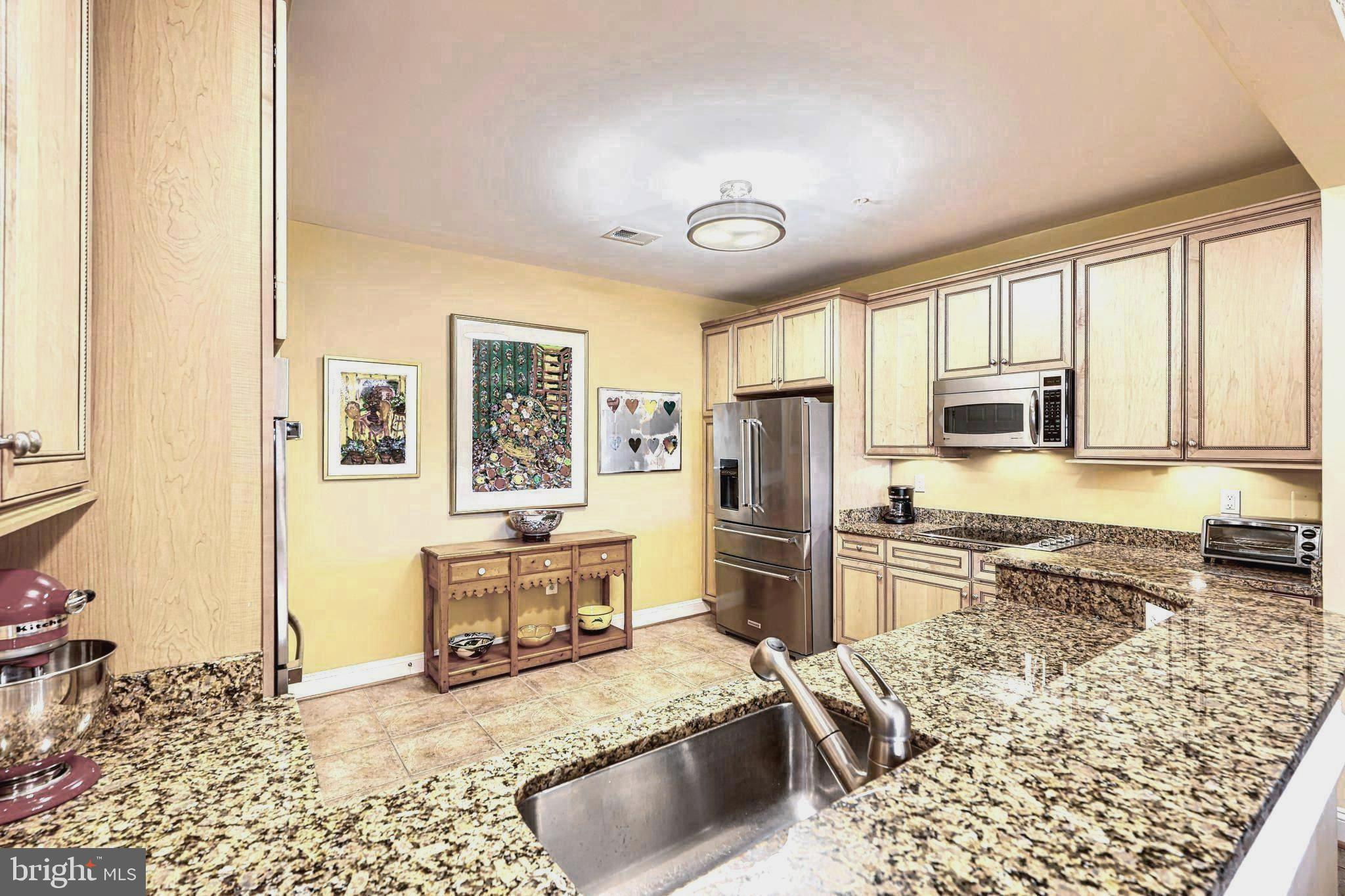 THE BLUFFS AT QUARRY LAKE - Residential