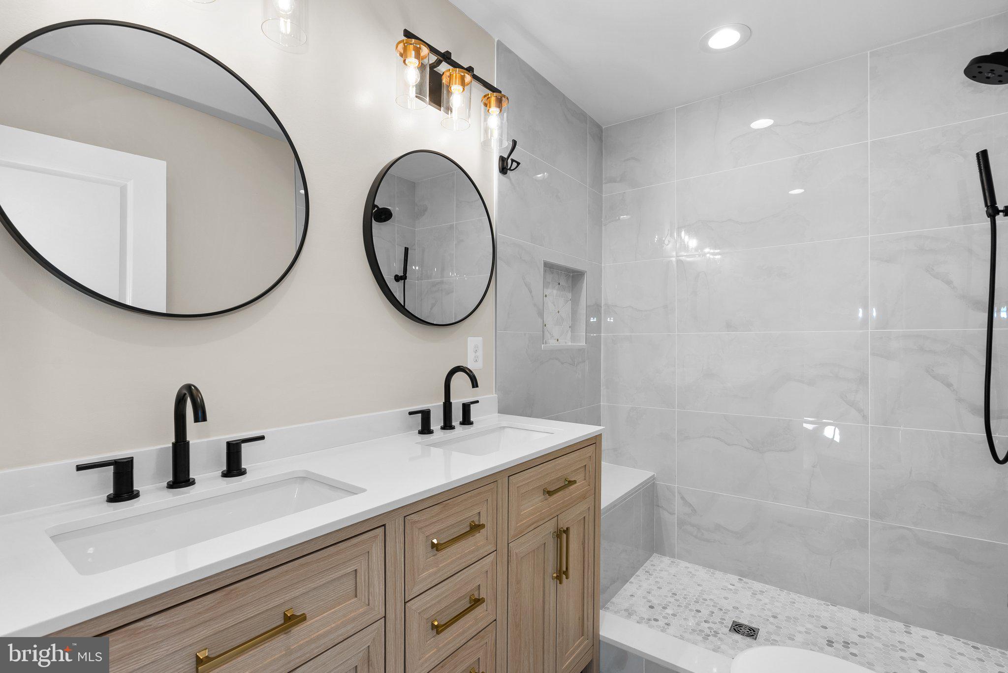 LOTHIAN WOODS - Residential