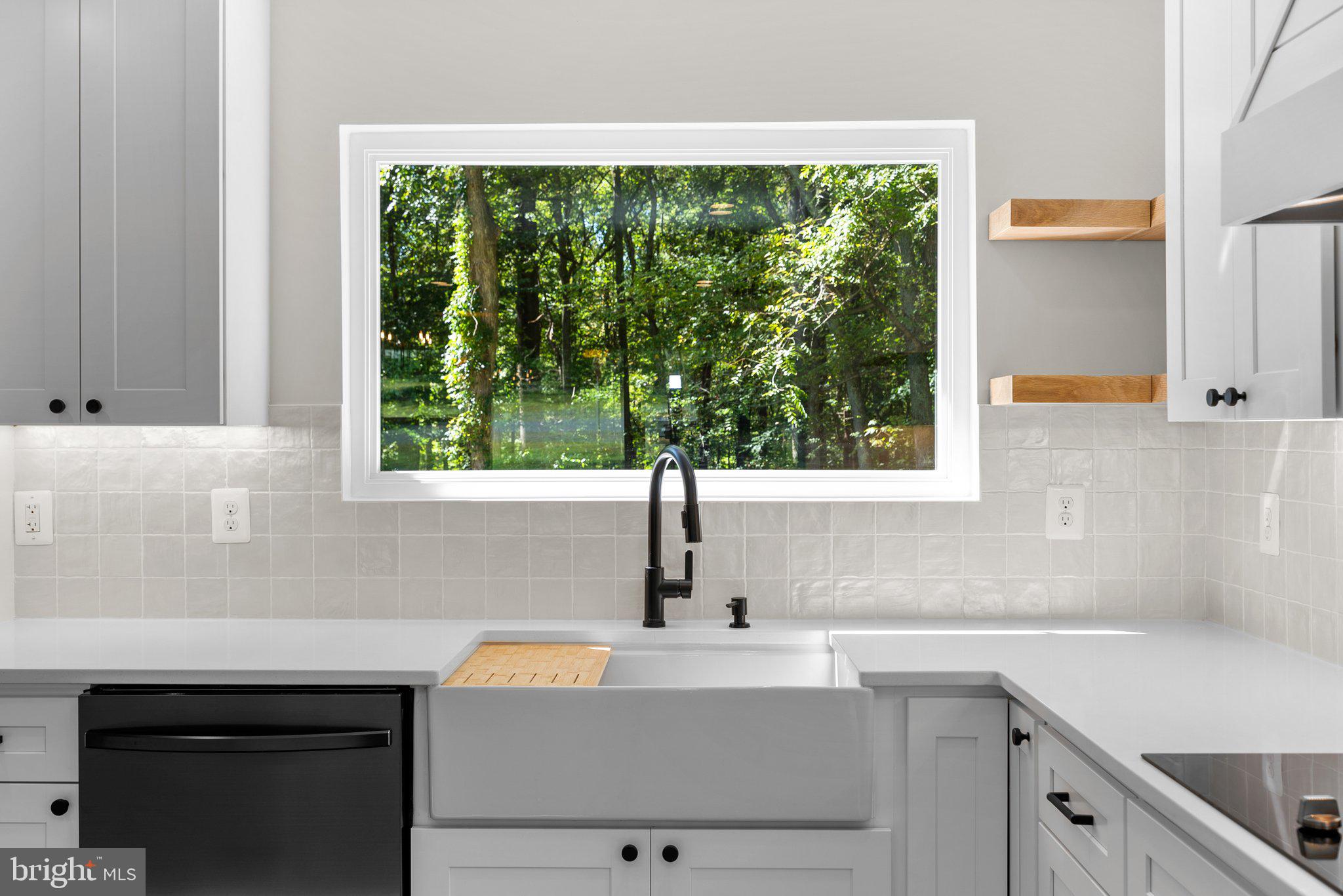 LOTHIAN WOODS - Residential