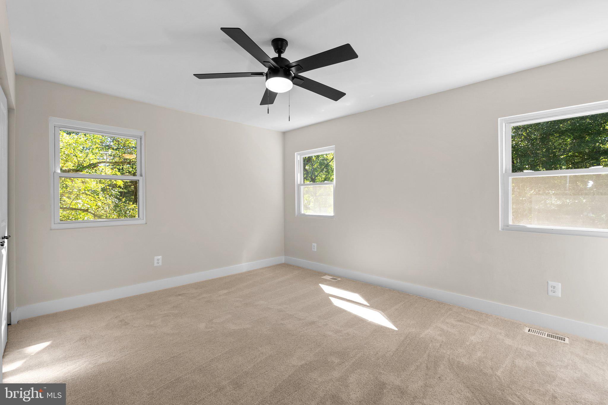 LOTHIAN WOODS - Residential