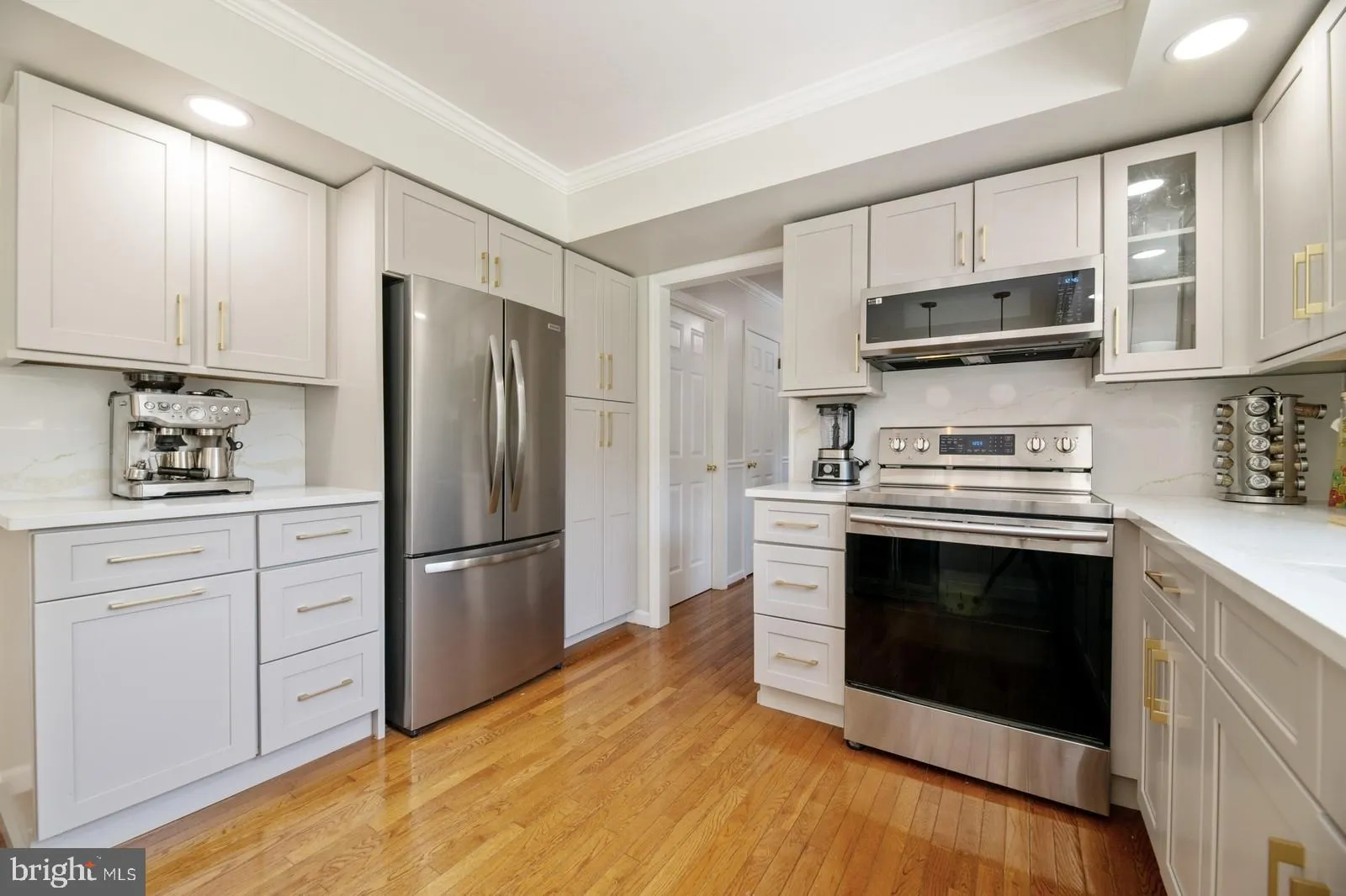 Princeton Junction, New Jersey 08550, United States, 5 Bedrooms Bedrooms, ,3 BathroomsBathrooms,Residential,Active,152688