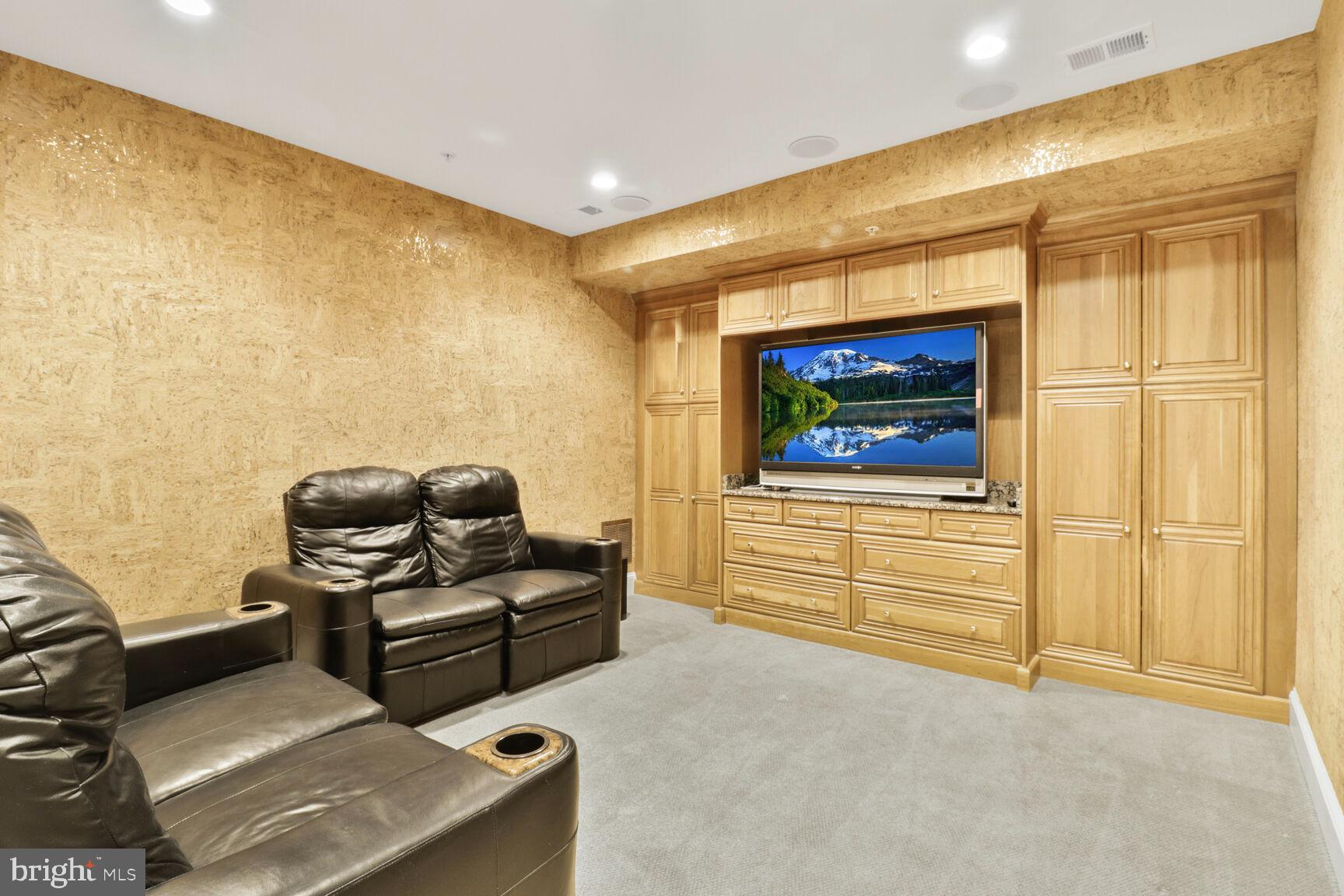 1816 CARPENTER ROAD