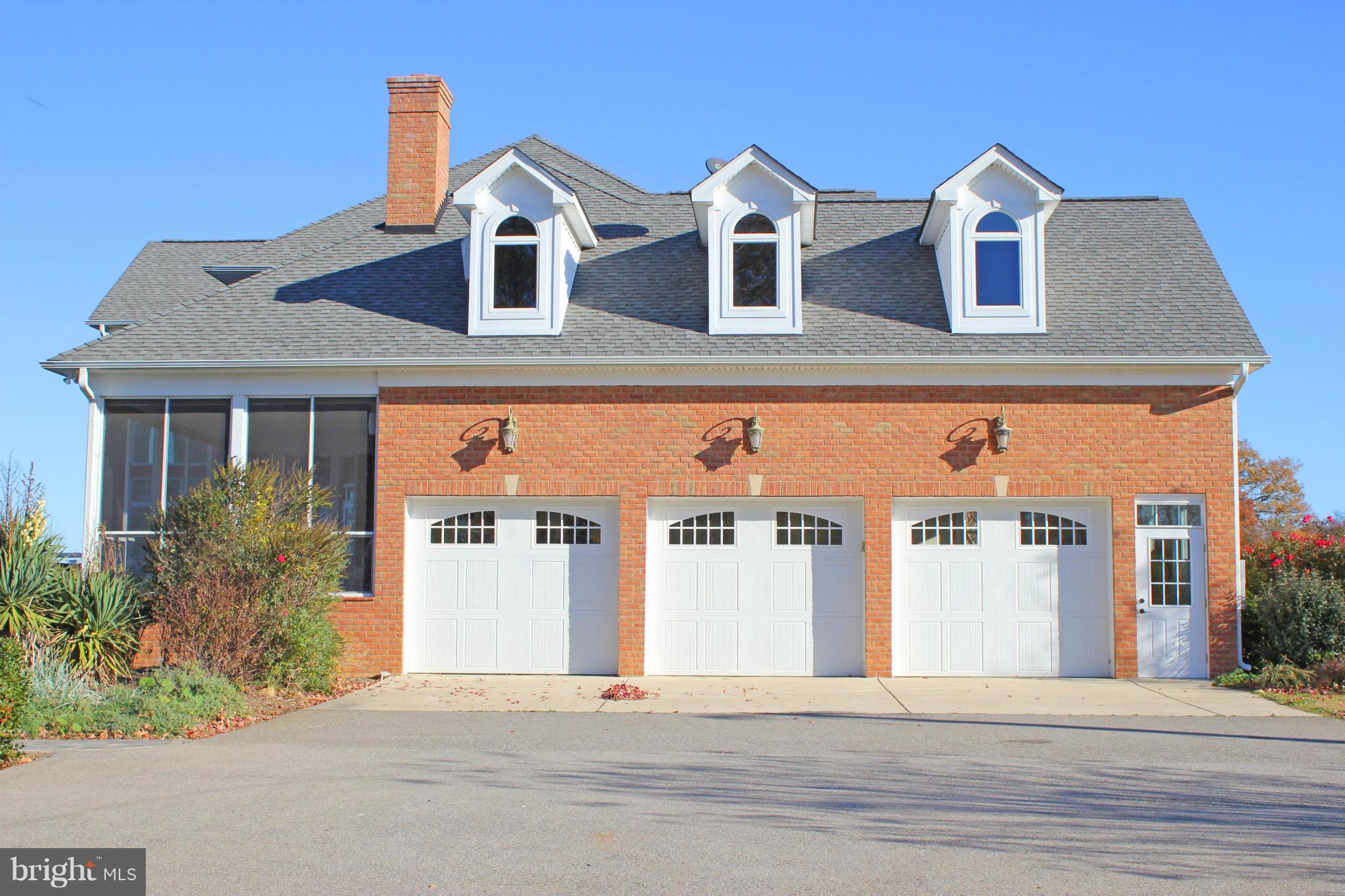 JOHNSON FARM ESTATES - Farm