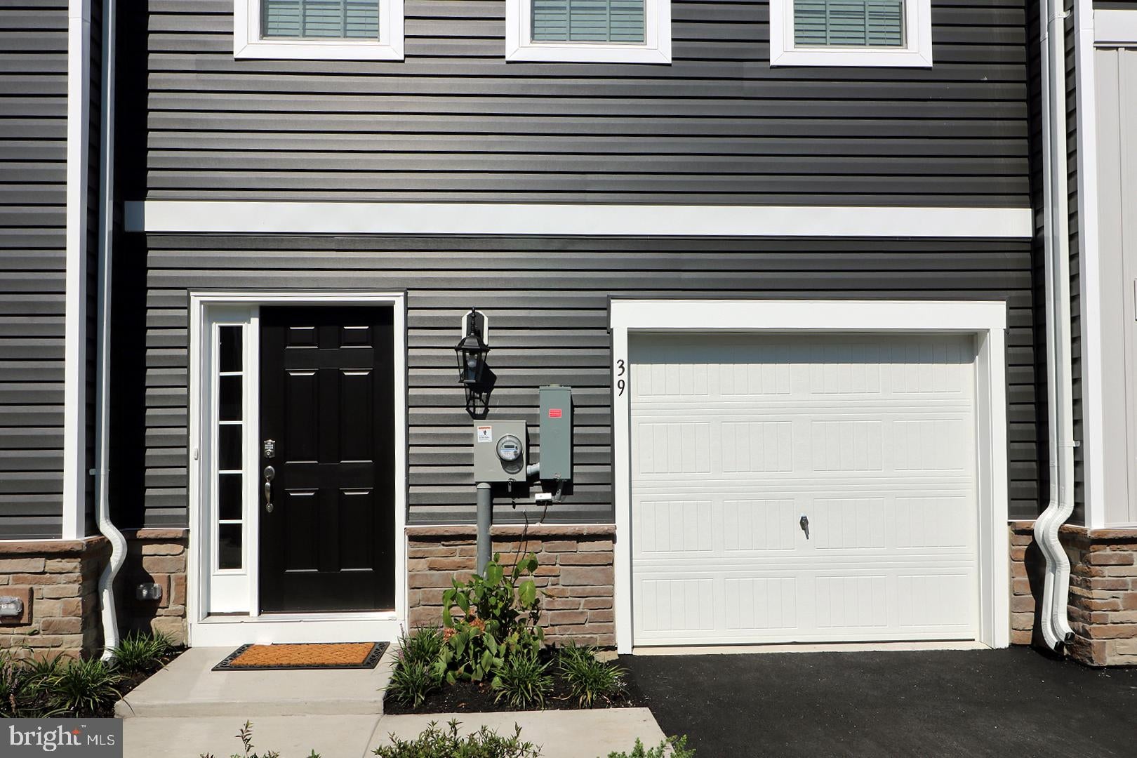 39 BAYBREEZE DRIVE