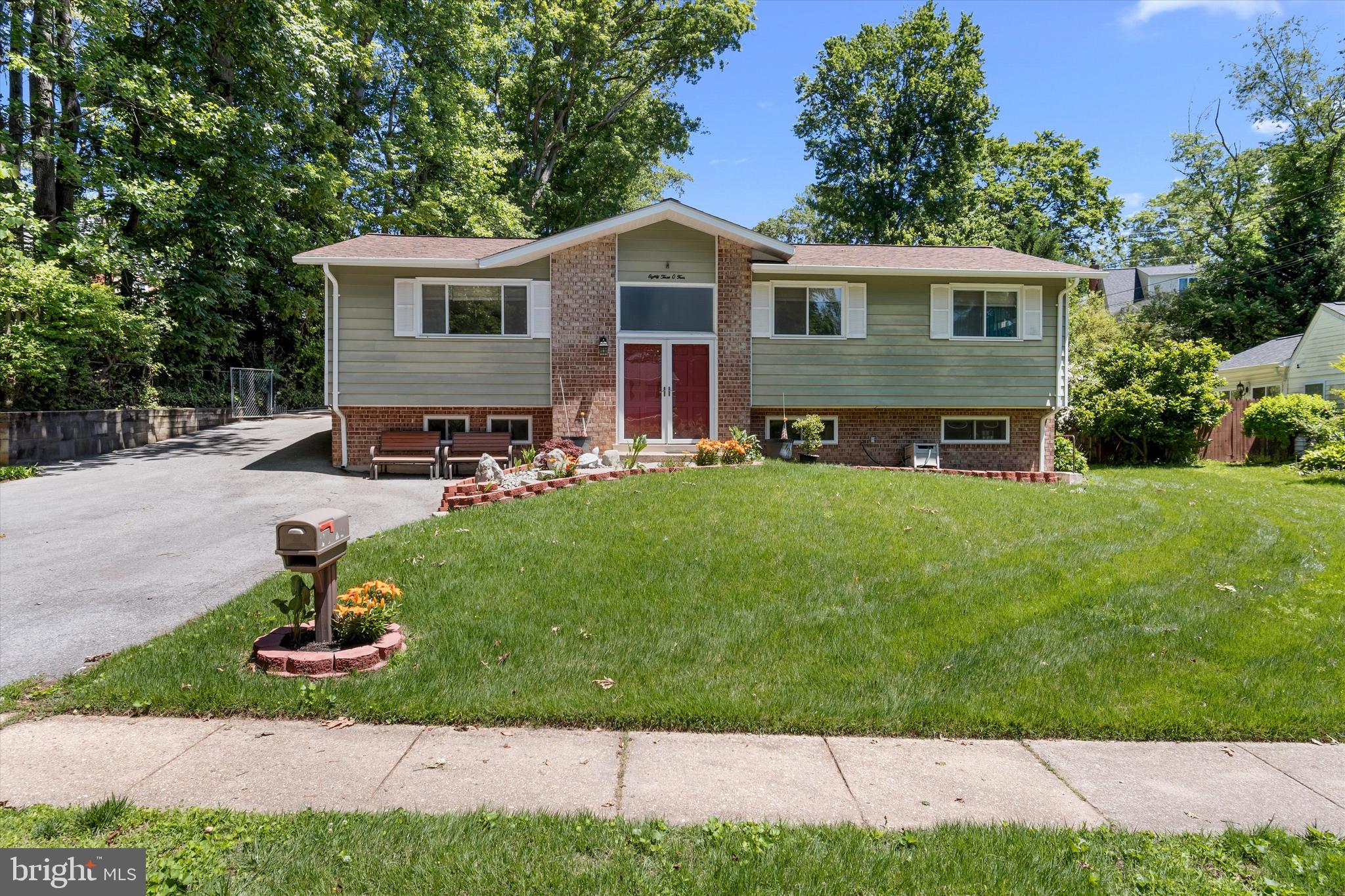 8304 HARLAND DRIVE