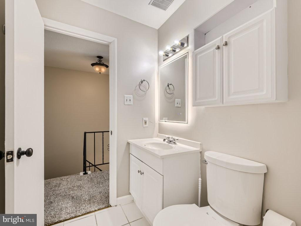 VILLA CAPRI - Residential Lease