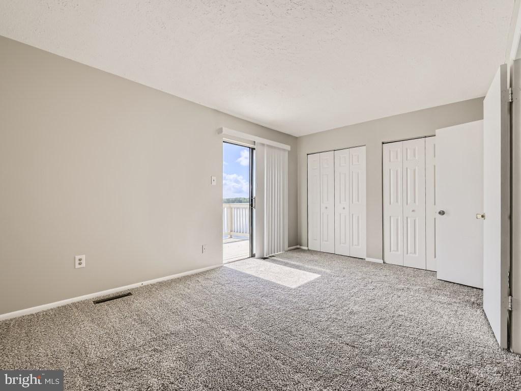 VILLA CAPRI - Residential Lease