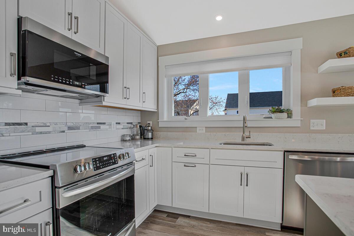 SELBY ON THE BAY - Residential