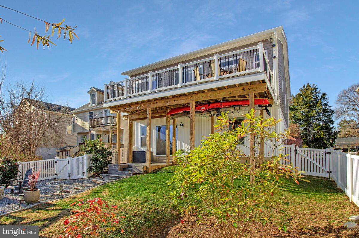 SELBY ON THE BAY - Residential