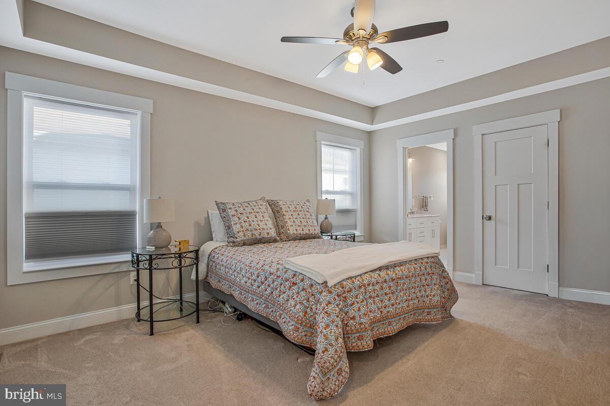 SELBY ON THE BAY - Residential