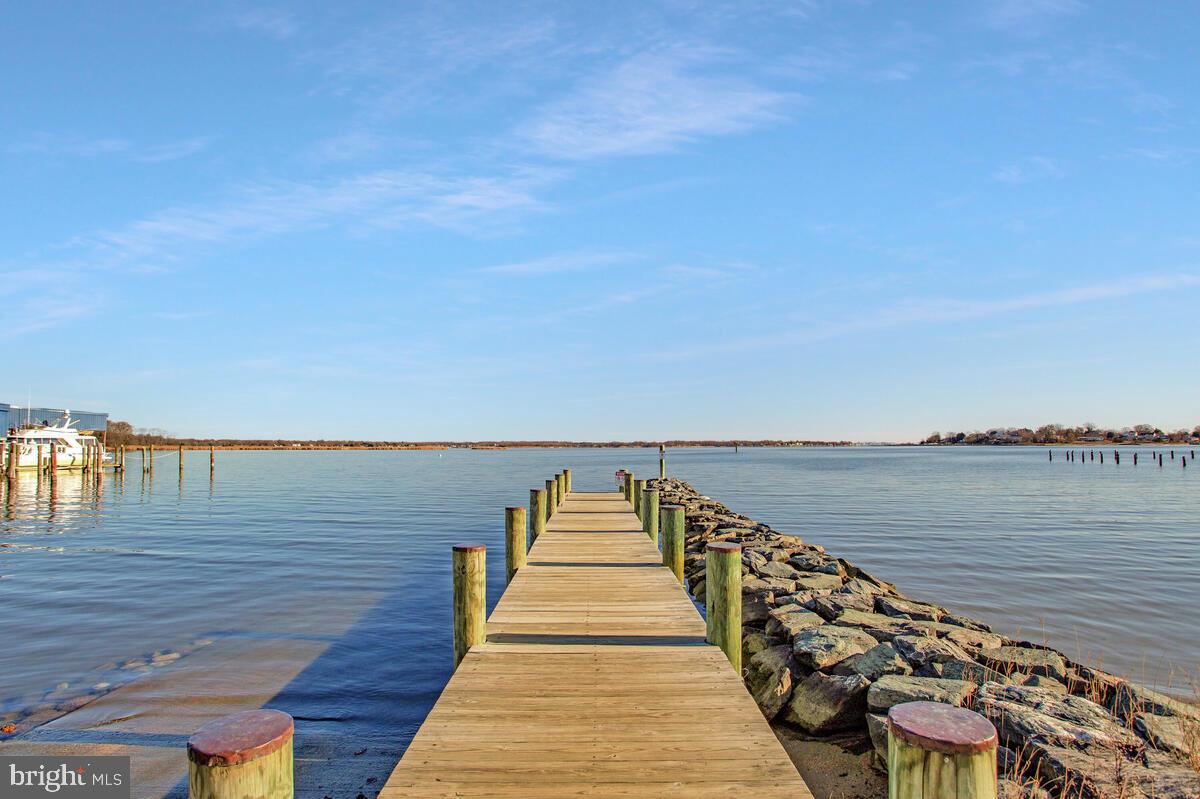 SELBY ON THE BAY - Residential