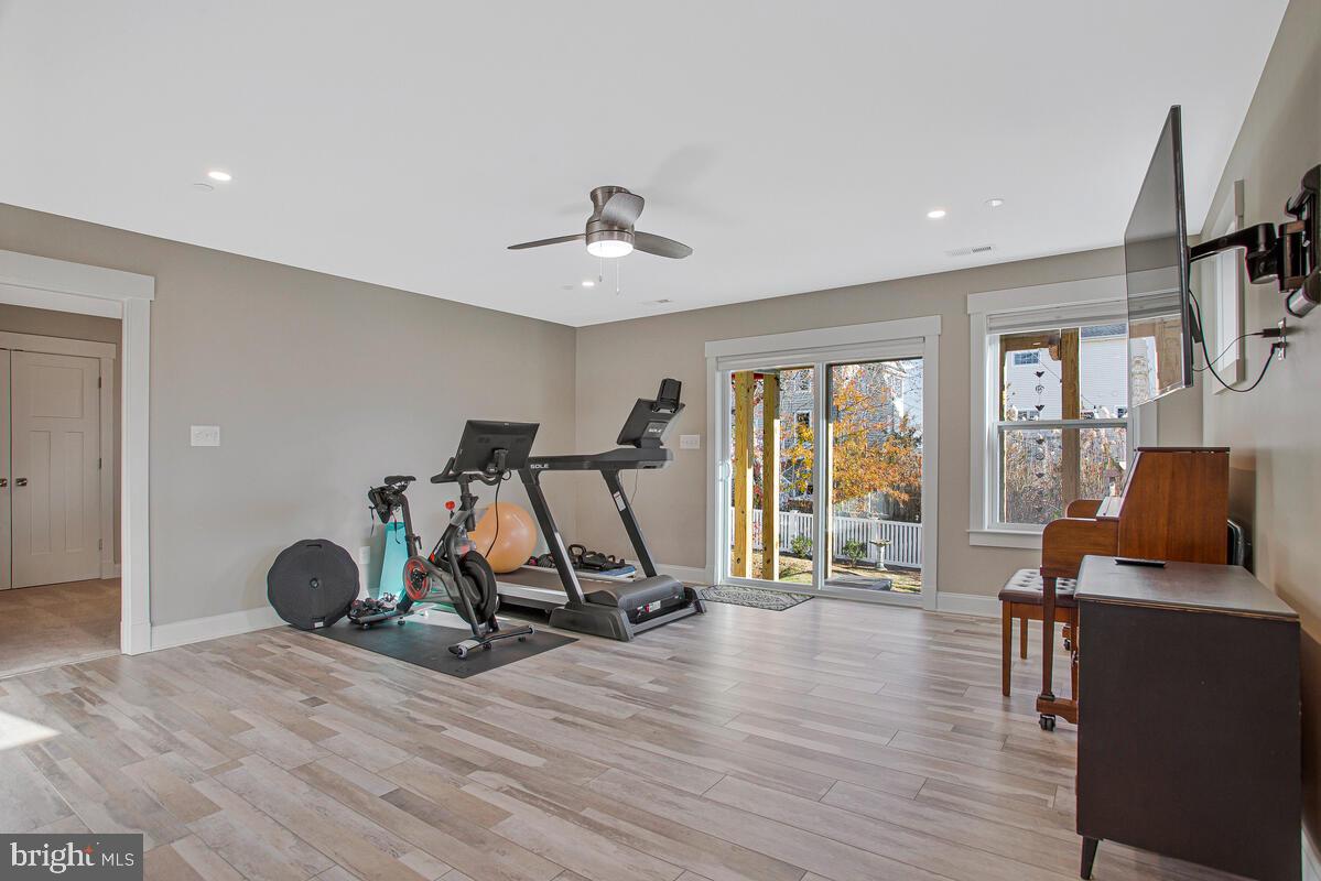 SELBY ON THE BAY - Residential