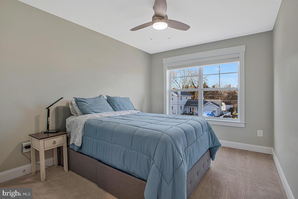 SELBY ON THE BAY - Residential