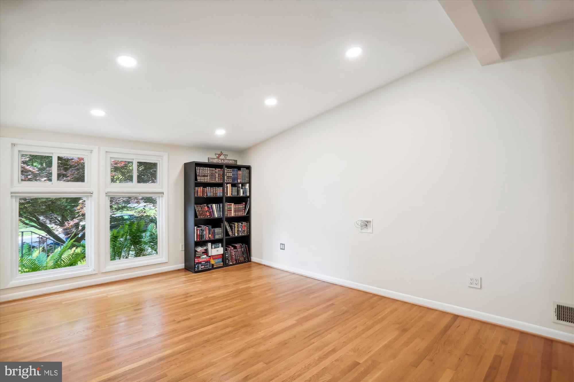 KEMP MILL ESTATES - Residential