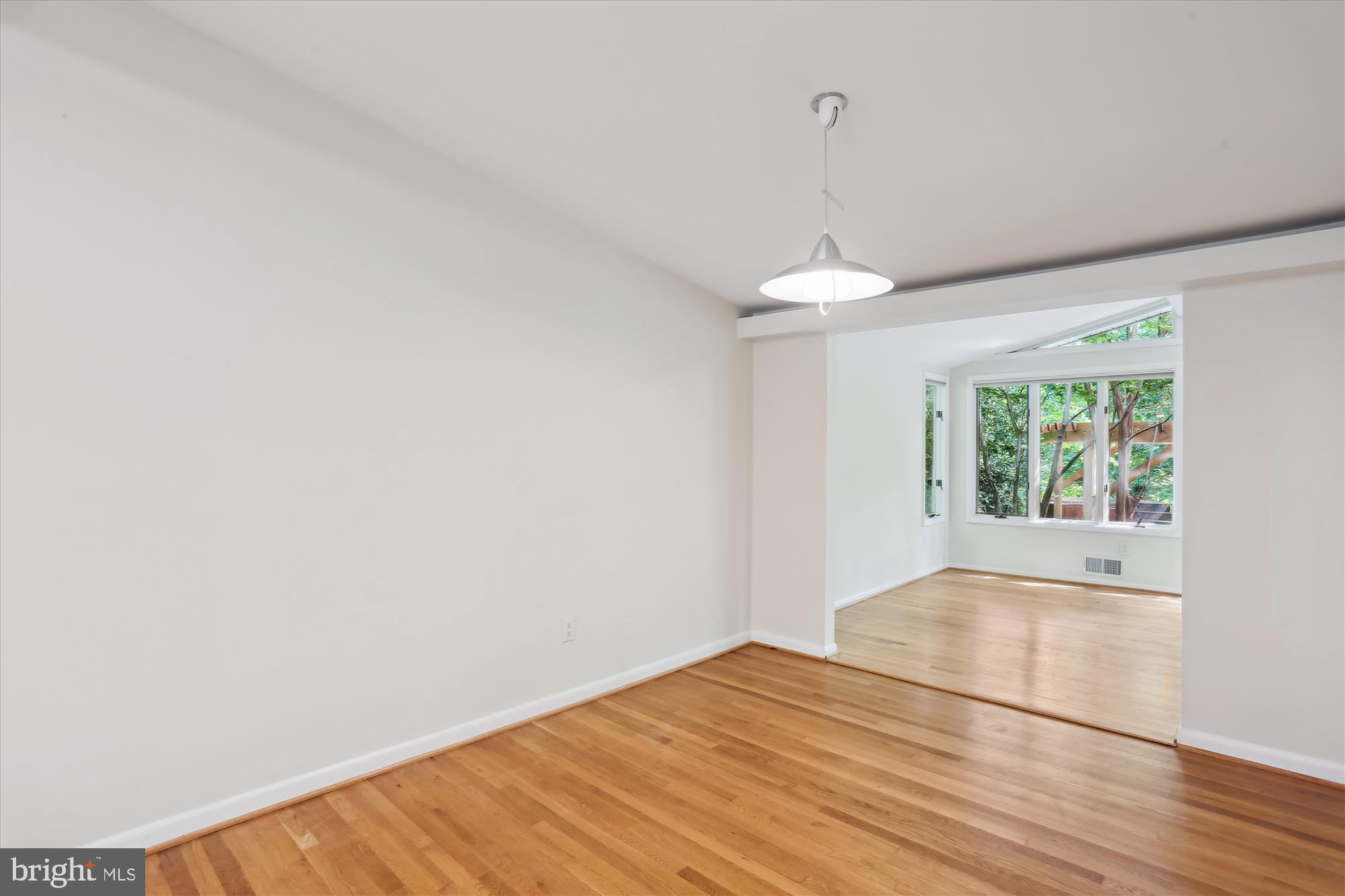 KEMP MILL ESTATES - Residential