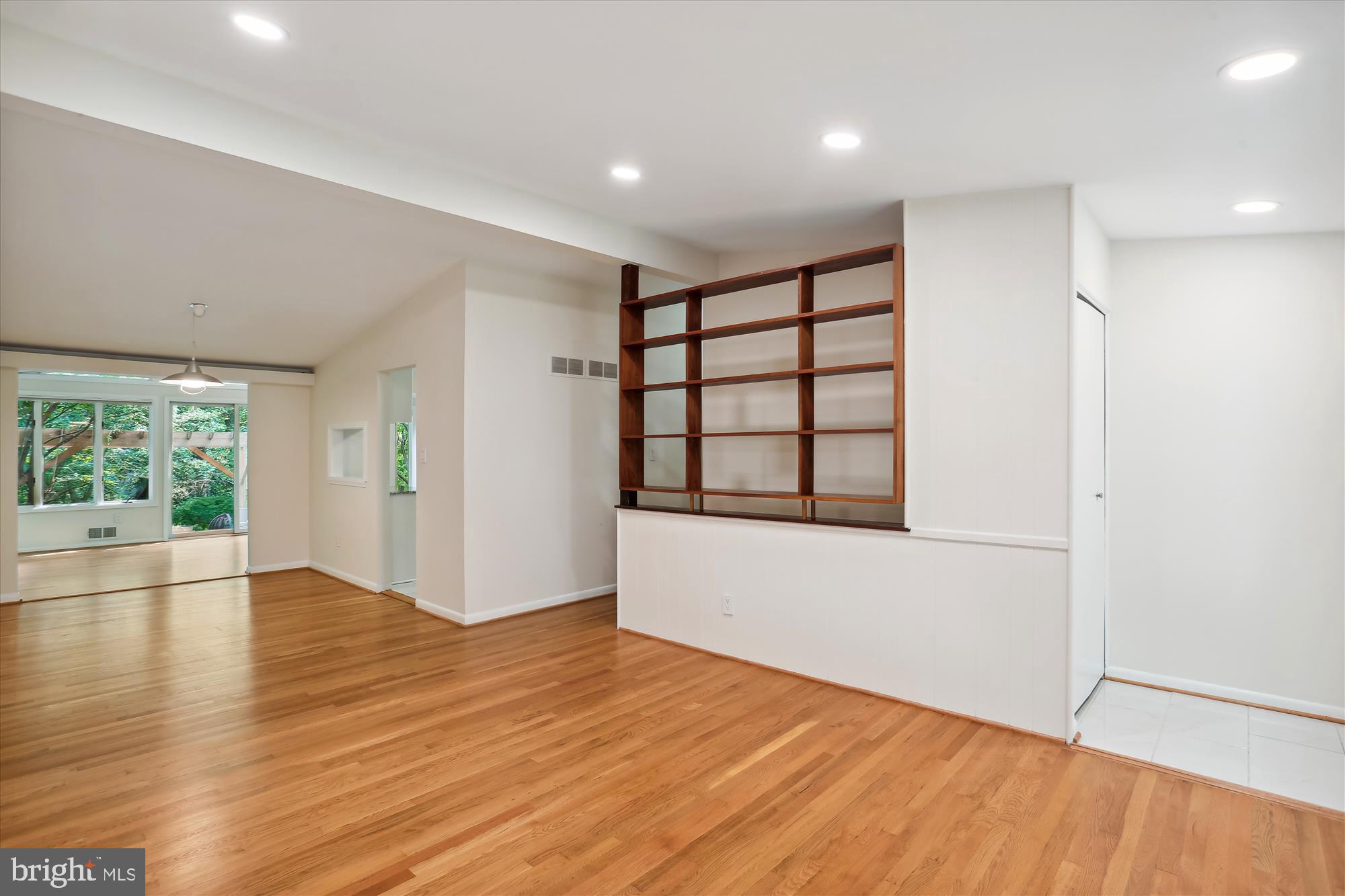 KEMP MILL ESTATES - Residential