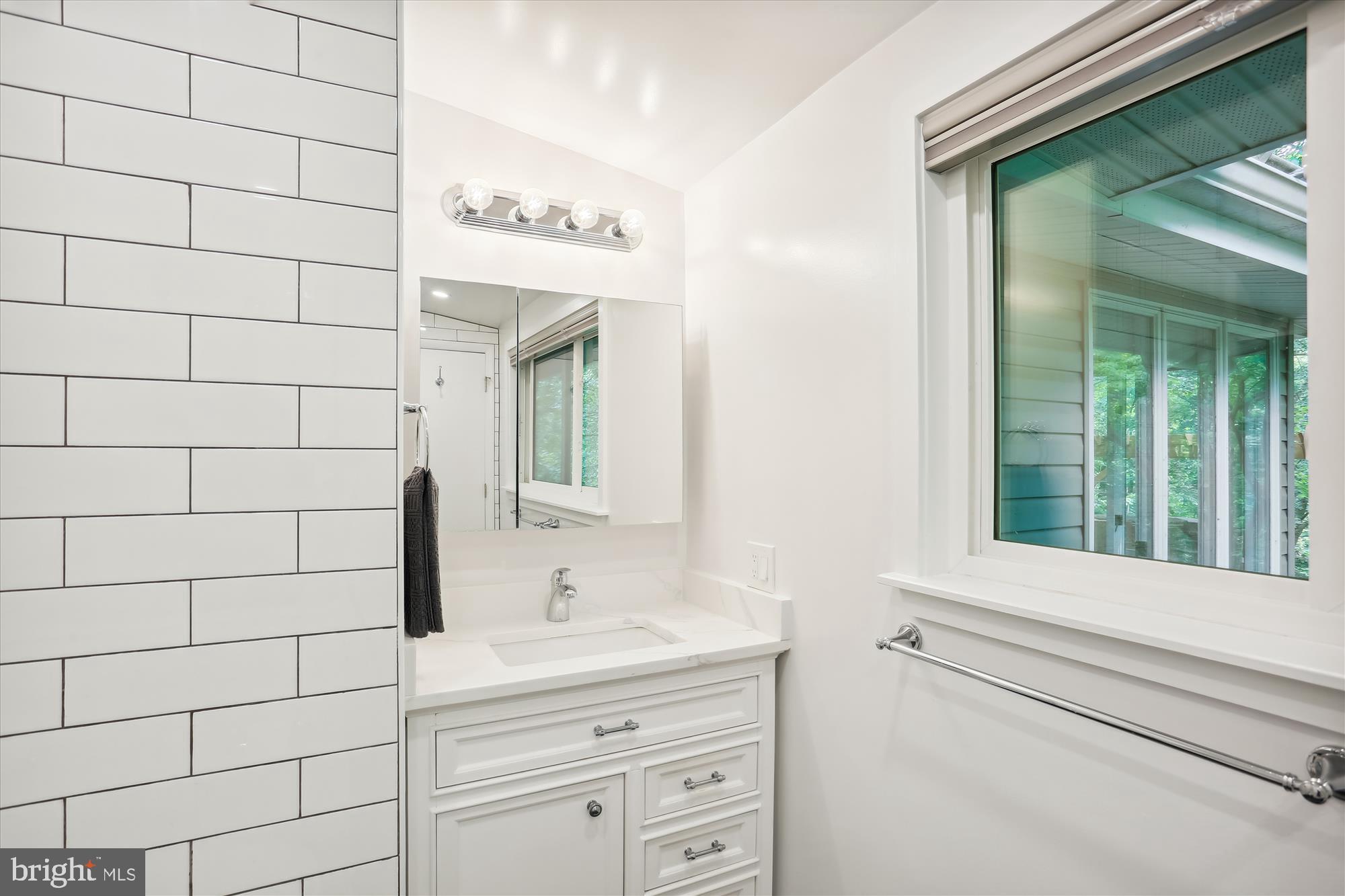 KEMP MILL ESTATES - Residential