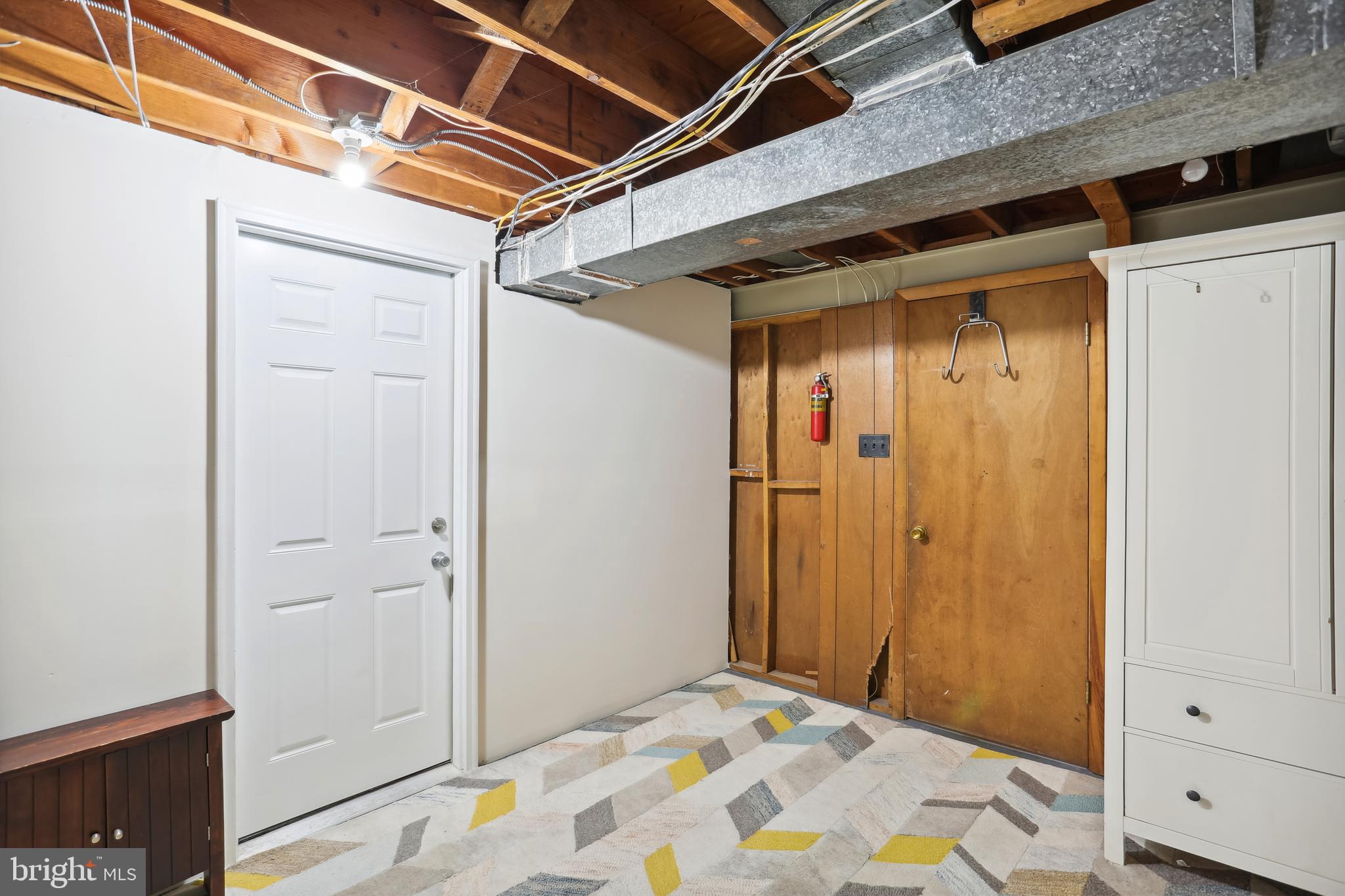 KEMP MILL ESTATES - Residential