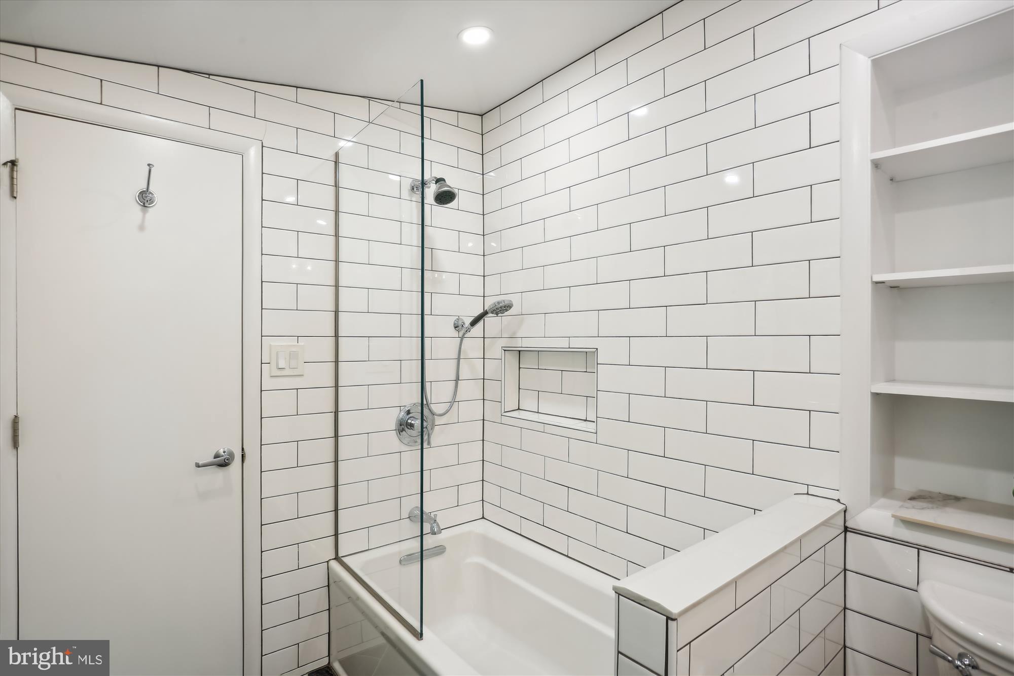 KEMP MILL ESTATES - Residential