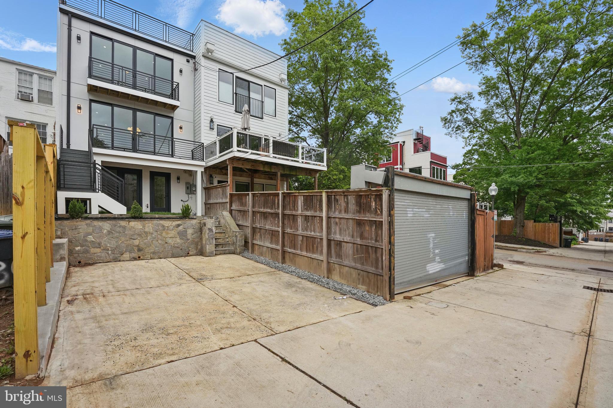BURLEITH - Residential