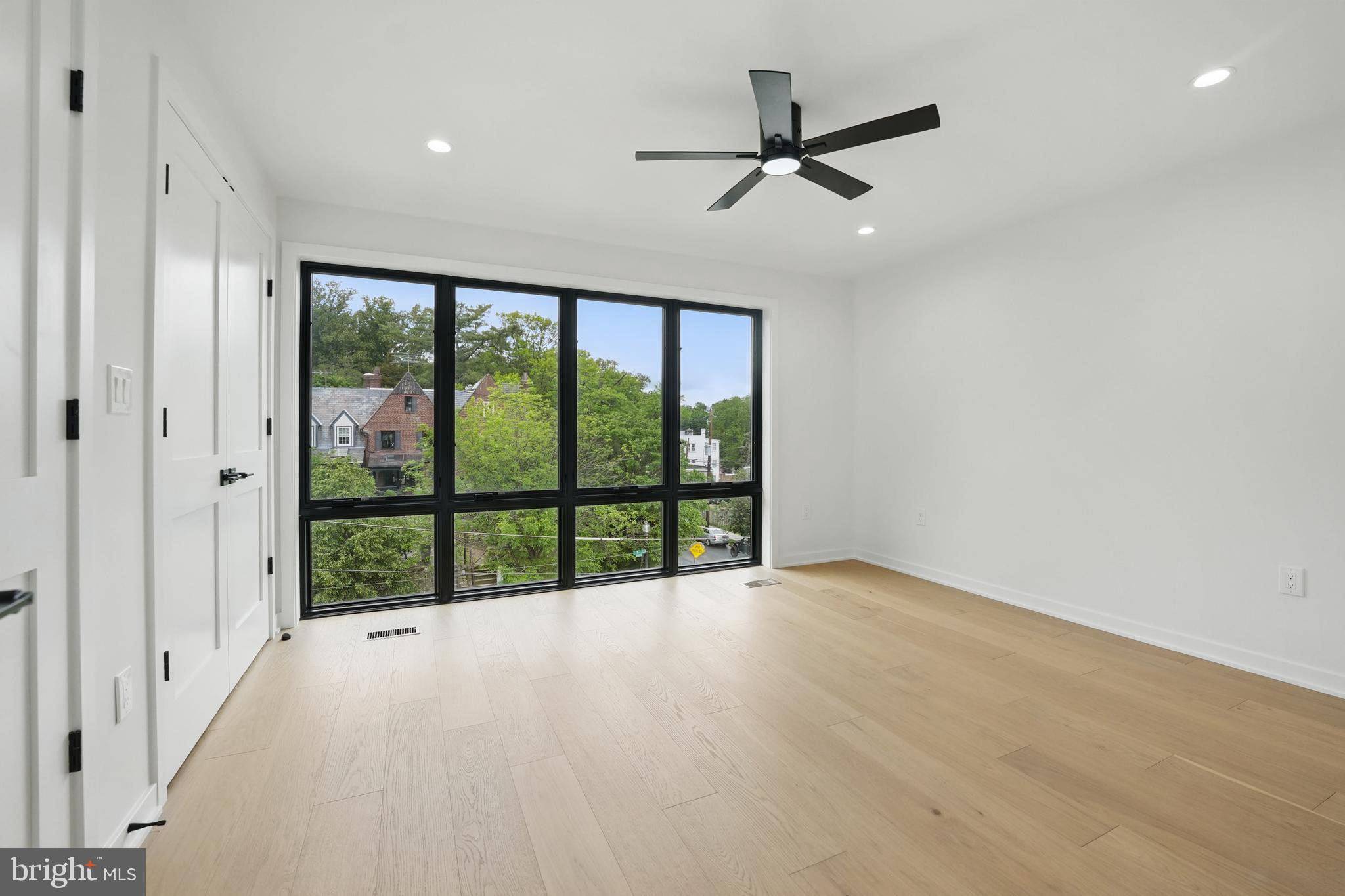 BURLEITH - Residential