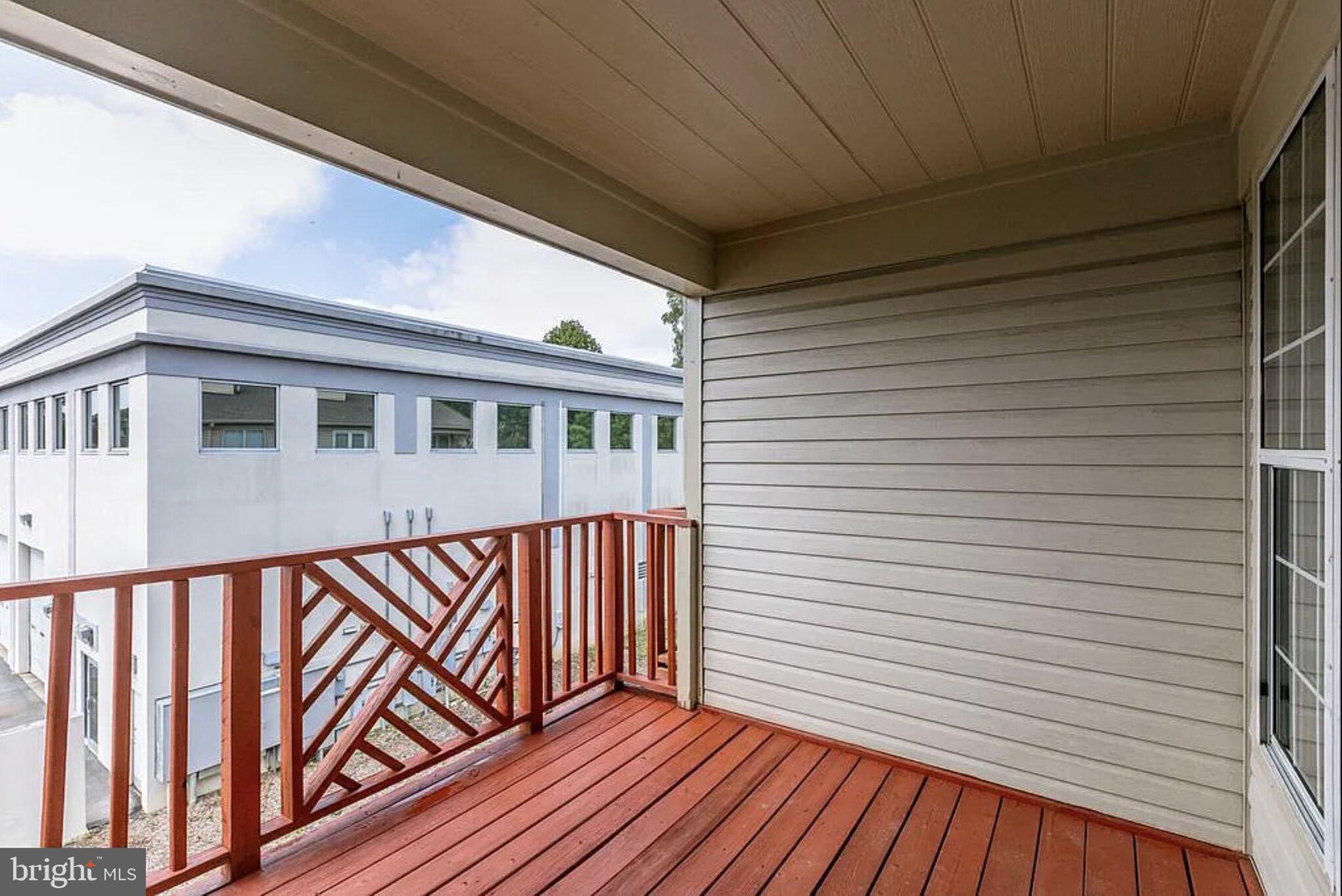 LEE LANDING COND - Residential Lease