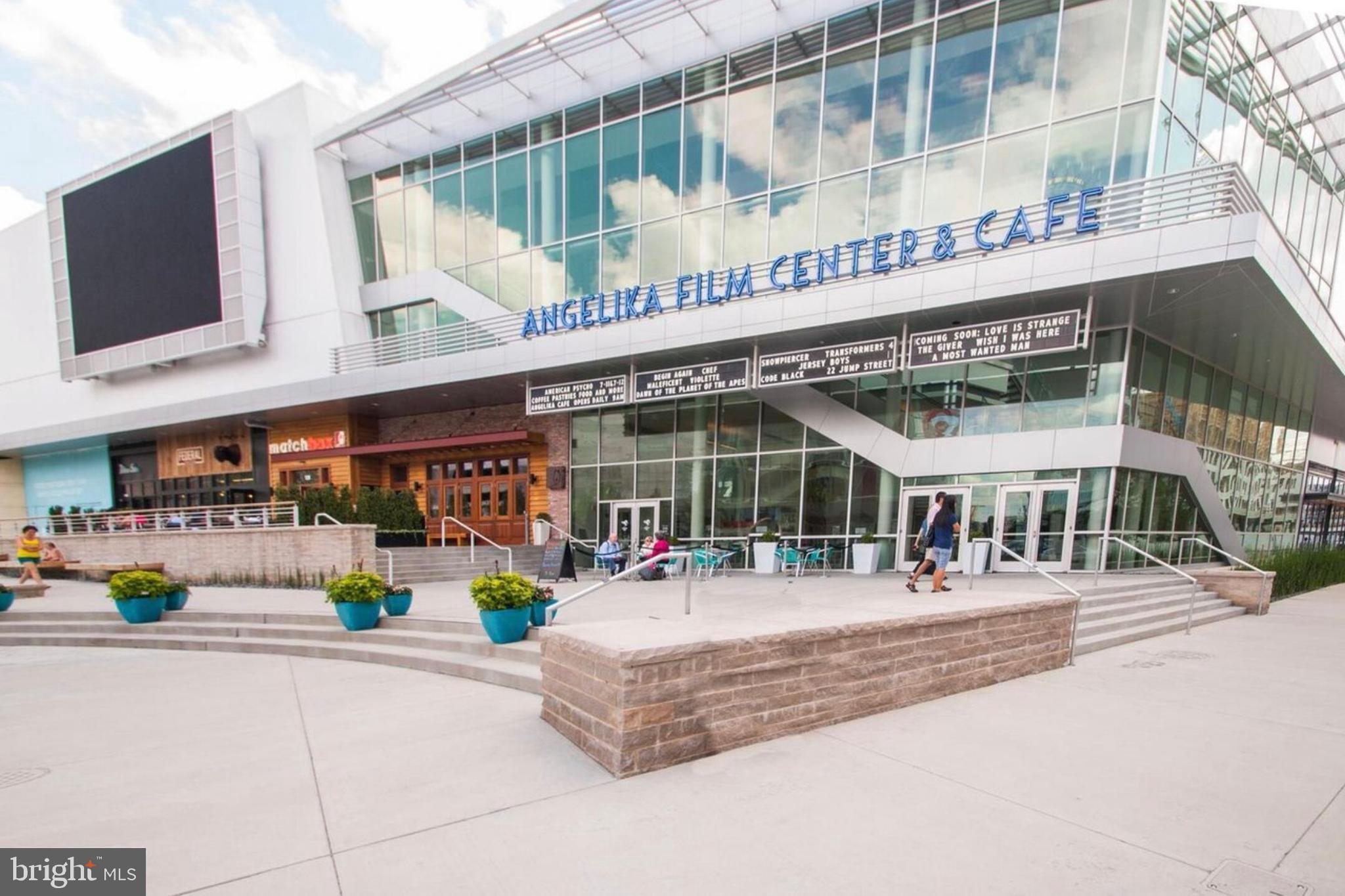 LEE LANDING COND - Residential Lease