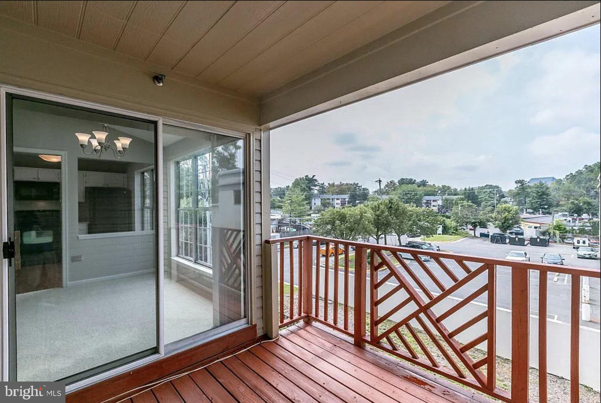 LEE LANDING COND - Residential Lease