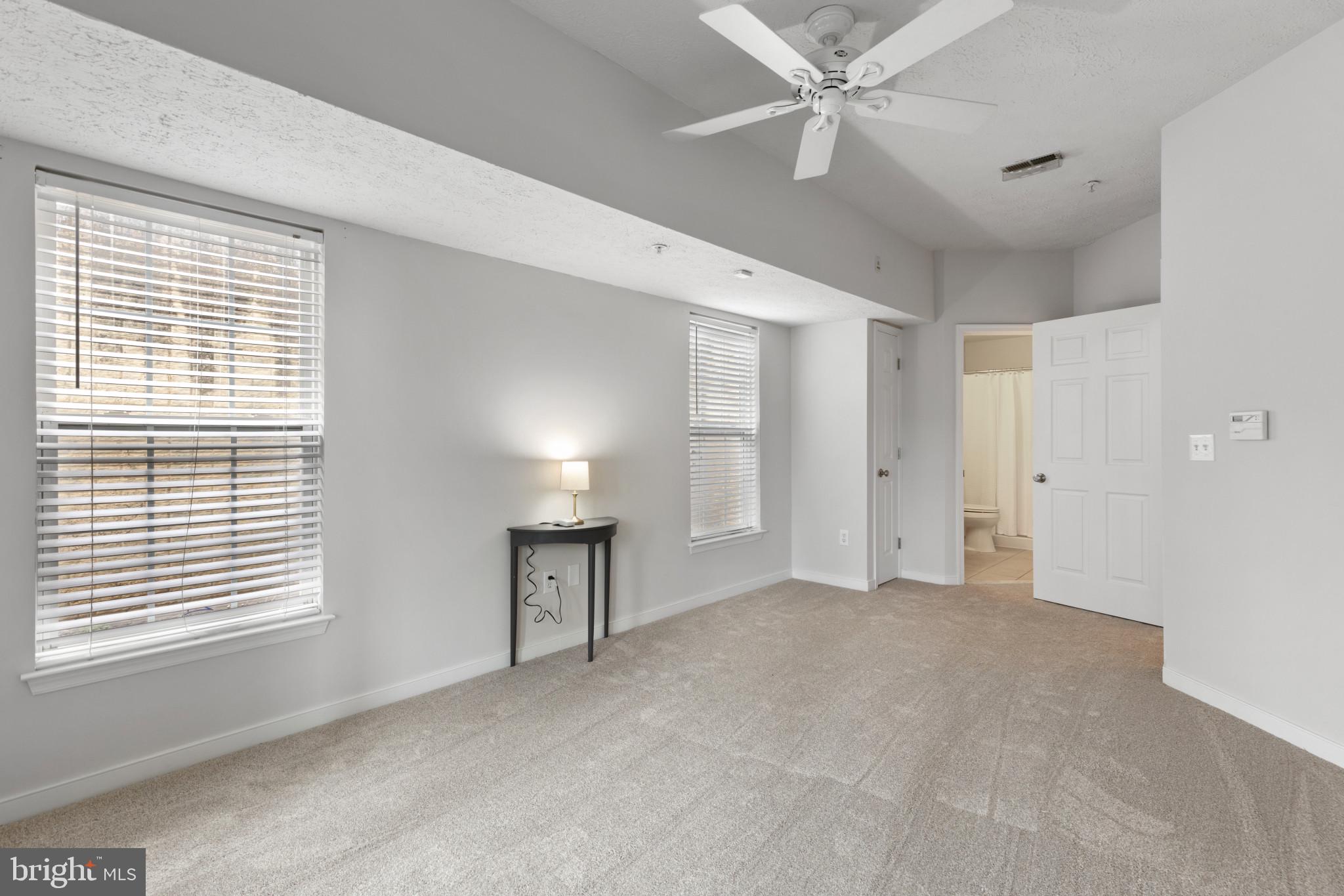 RIVERGATE - Residential