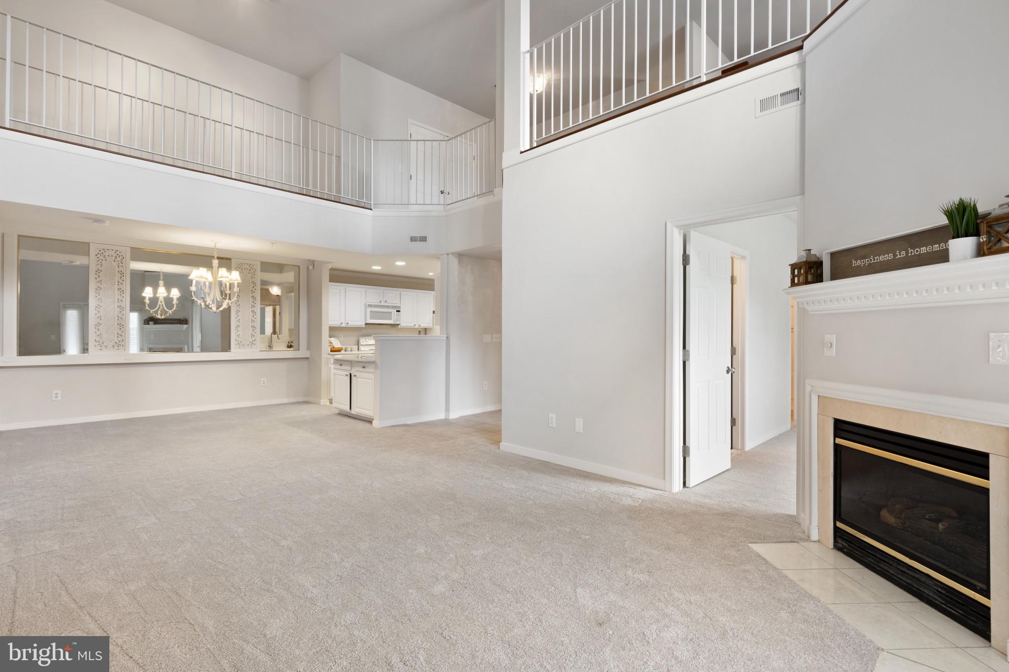 RIVERGATE - Residential