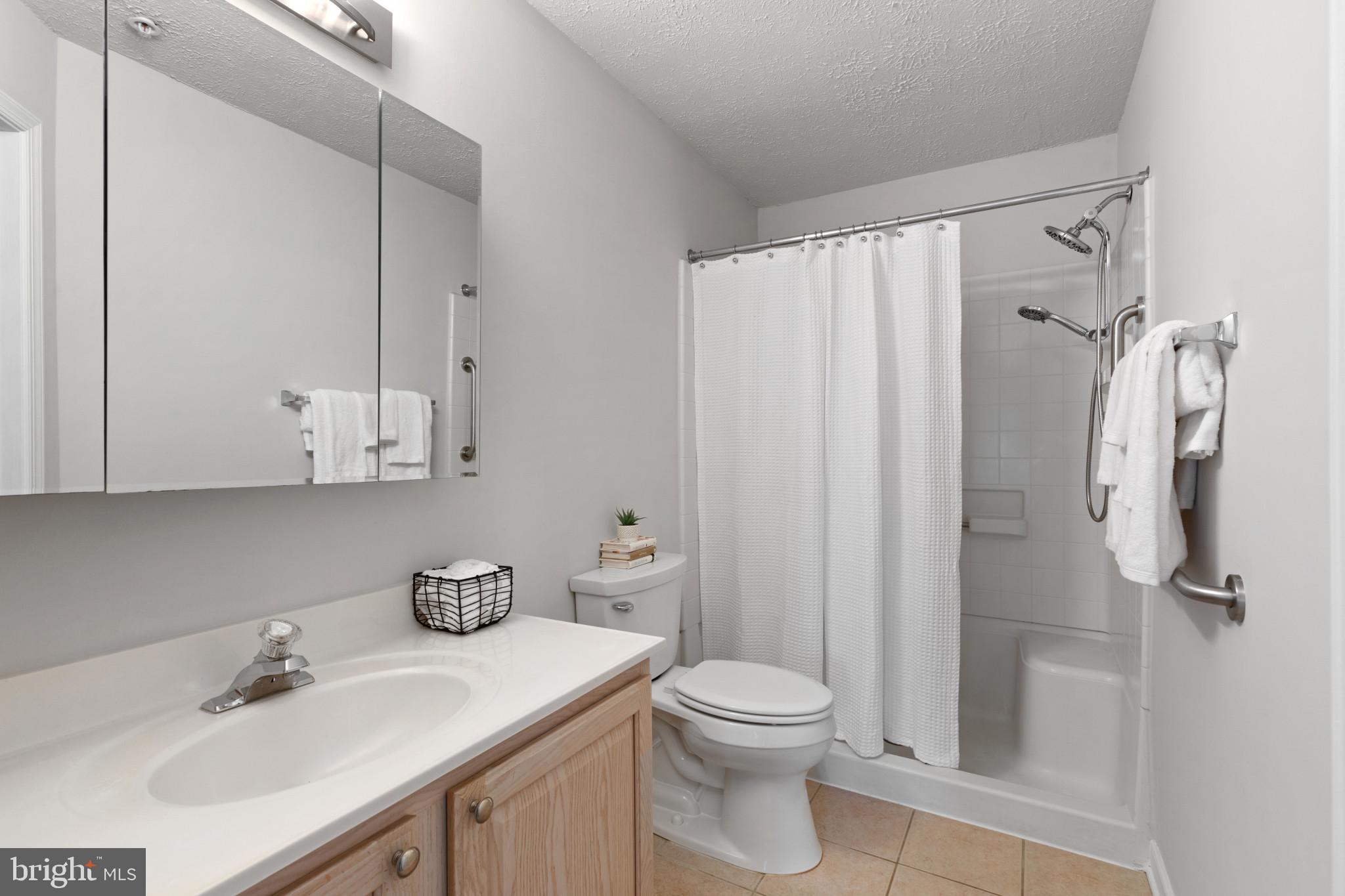 RIVERGATE - Residential