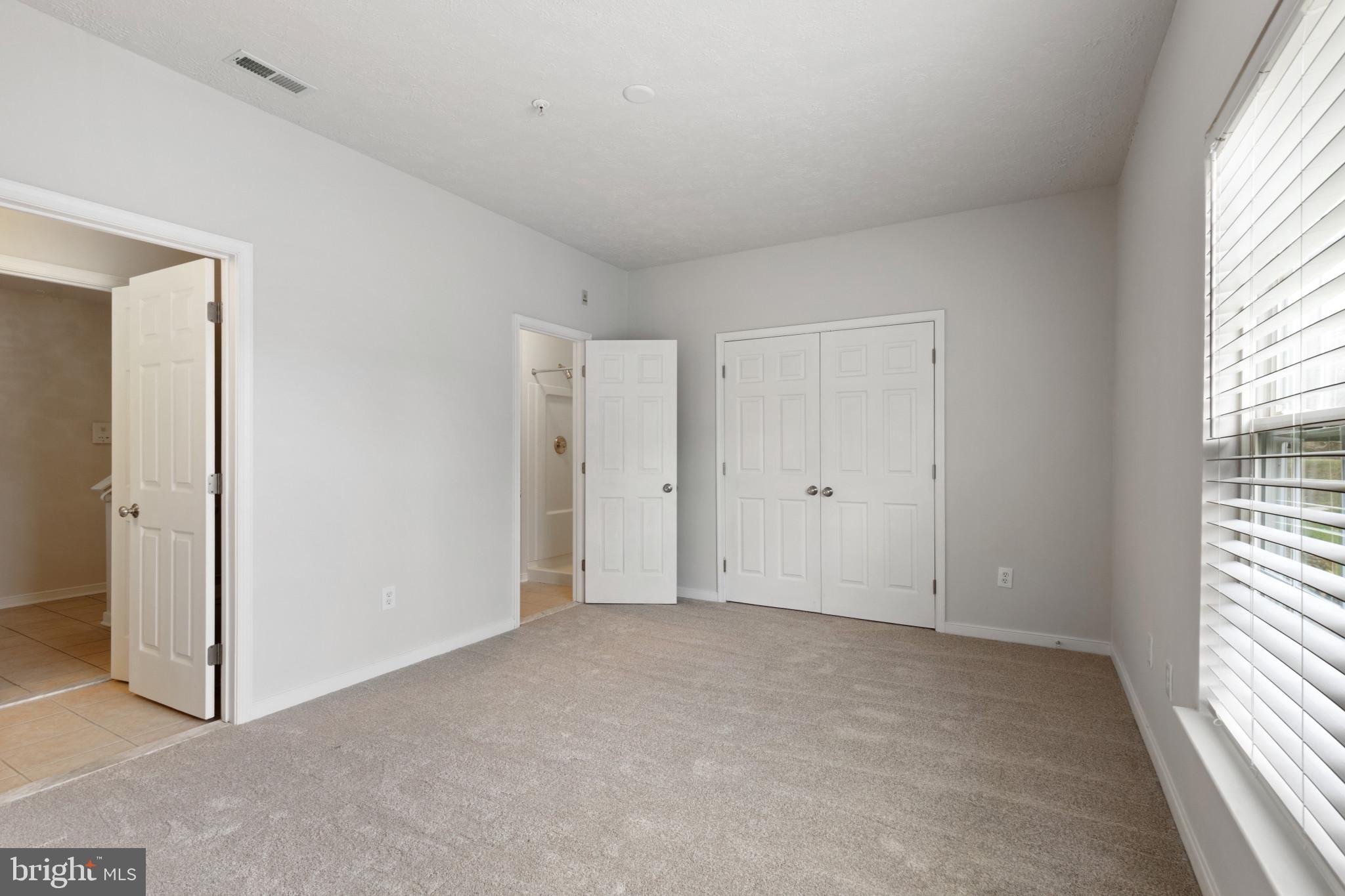 RIVERGATE - Residential