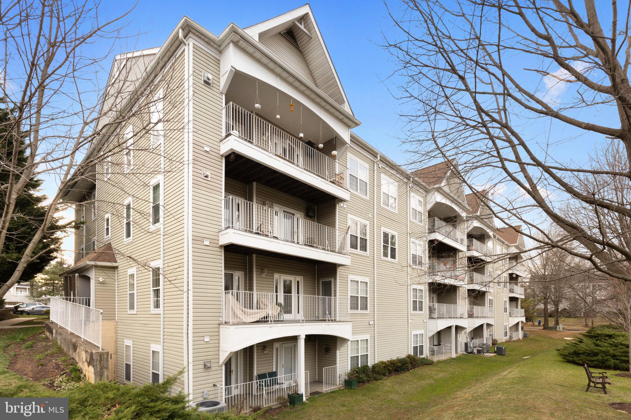 RIVERGATE - Residential