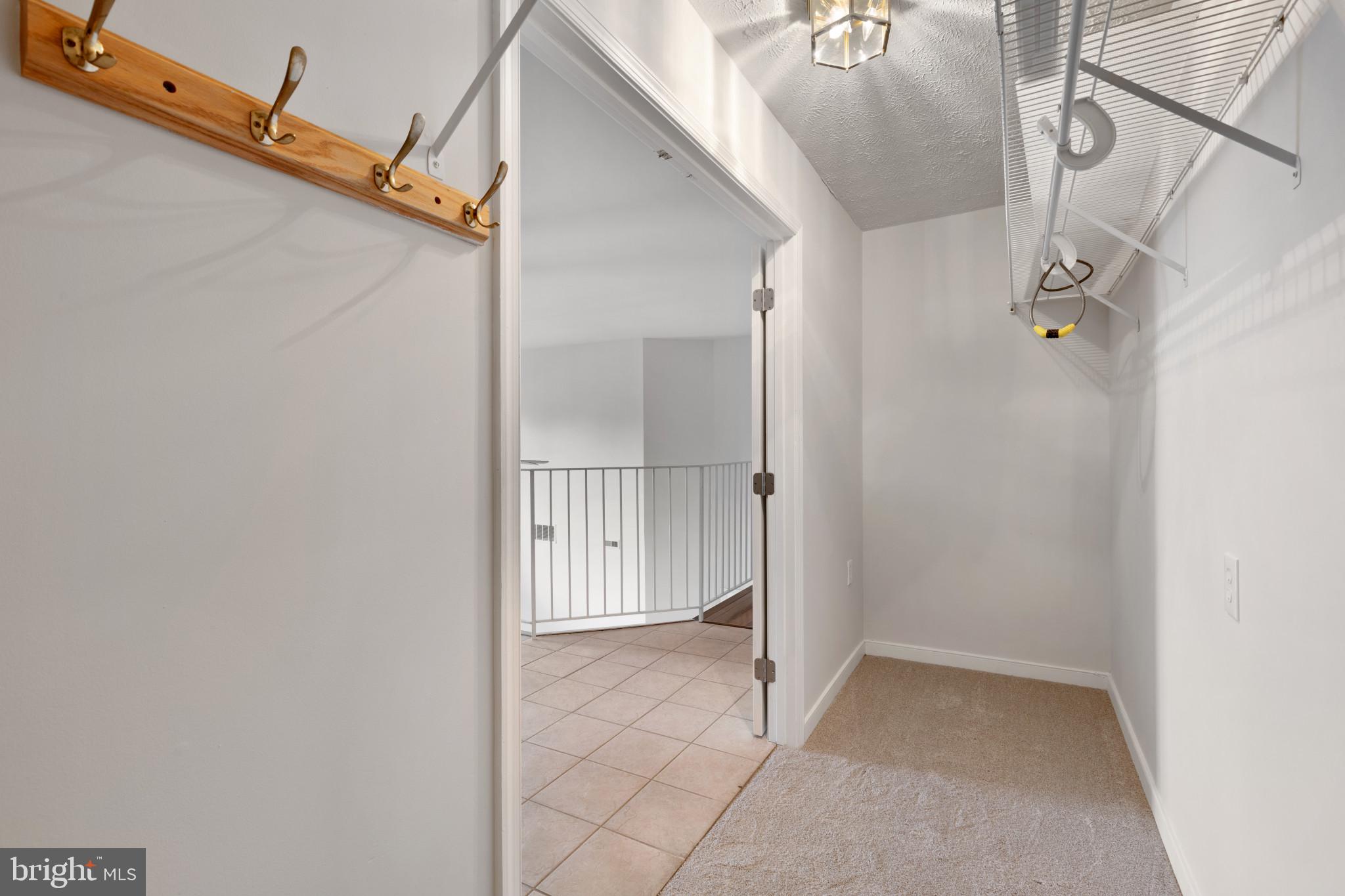 RIVERGATE - Residential