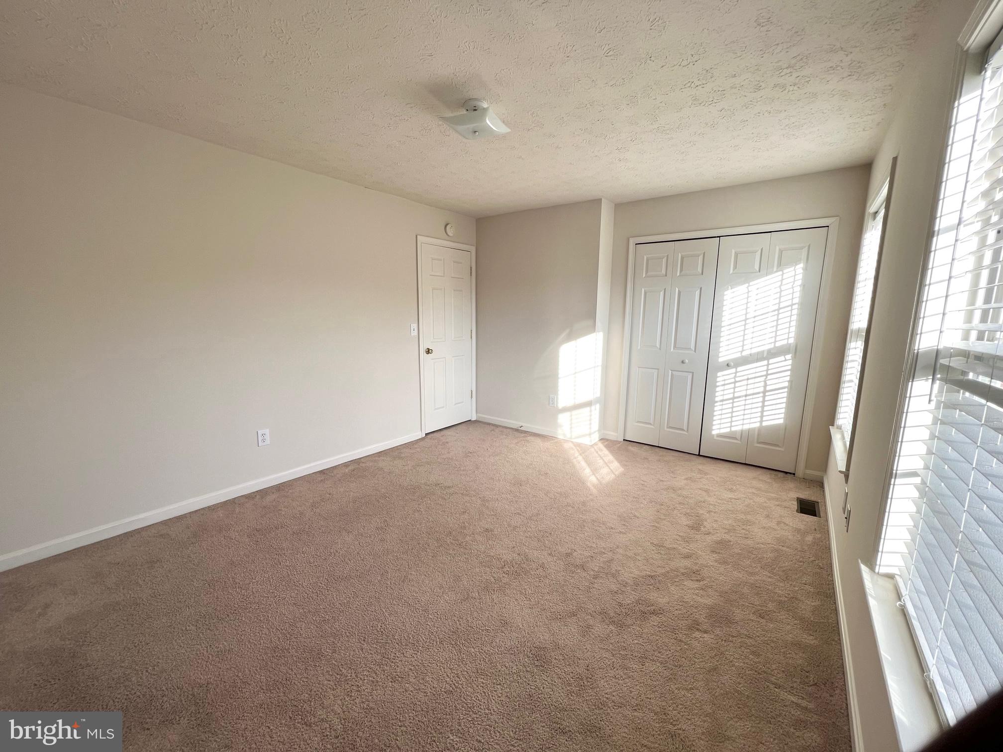 COVENTRY CREEK - Residential Lease