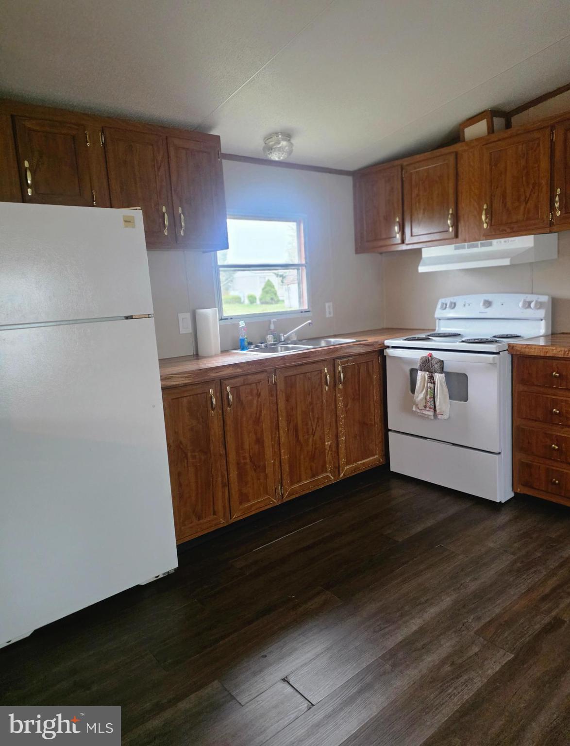 WARM SPRING ESTATES - Residential