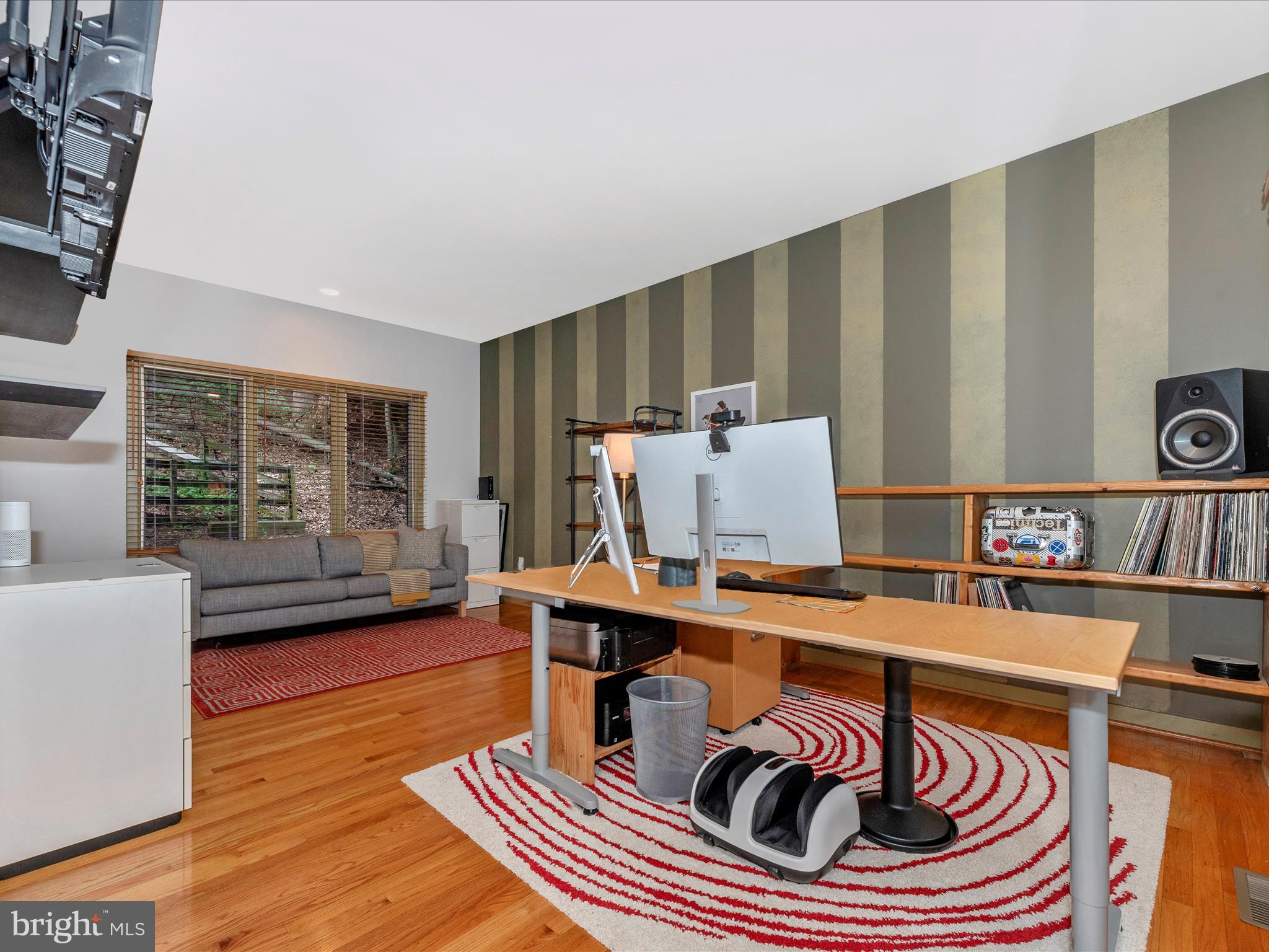 WOODRIDGE AT LAKE LINGANORE - Residential