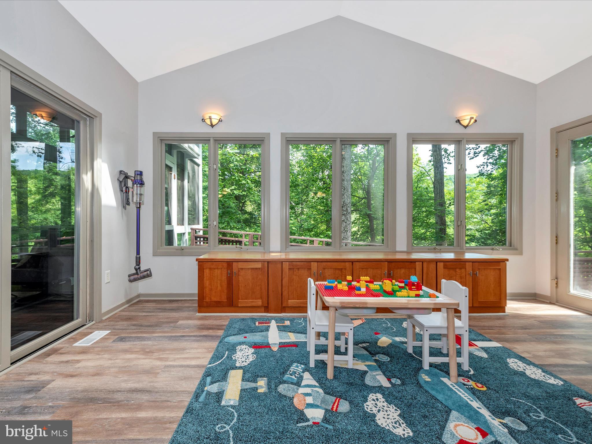 WOODRIDGE AT LAKE LINGANORE - Residential